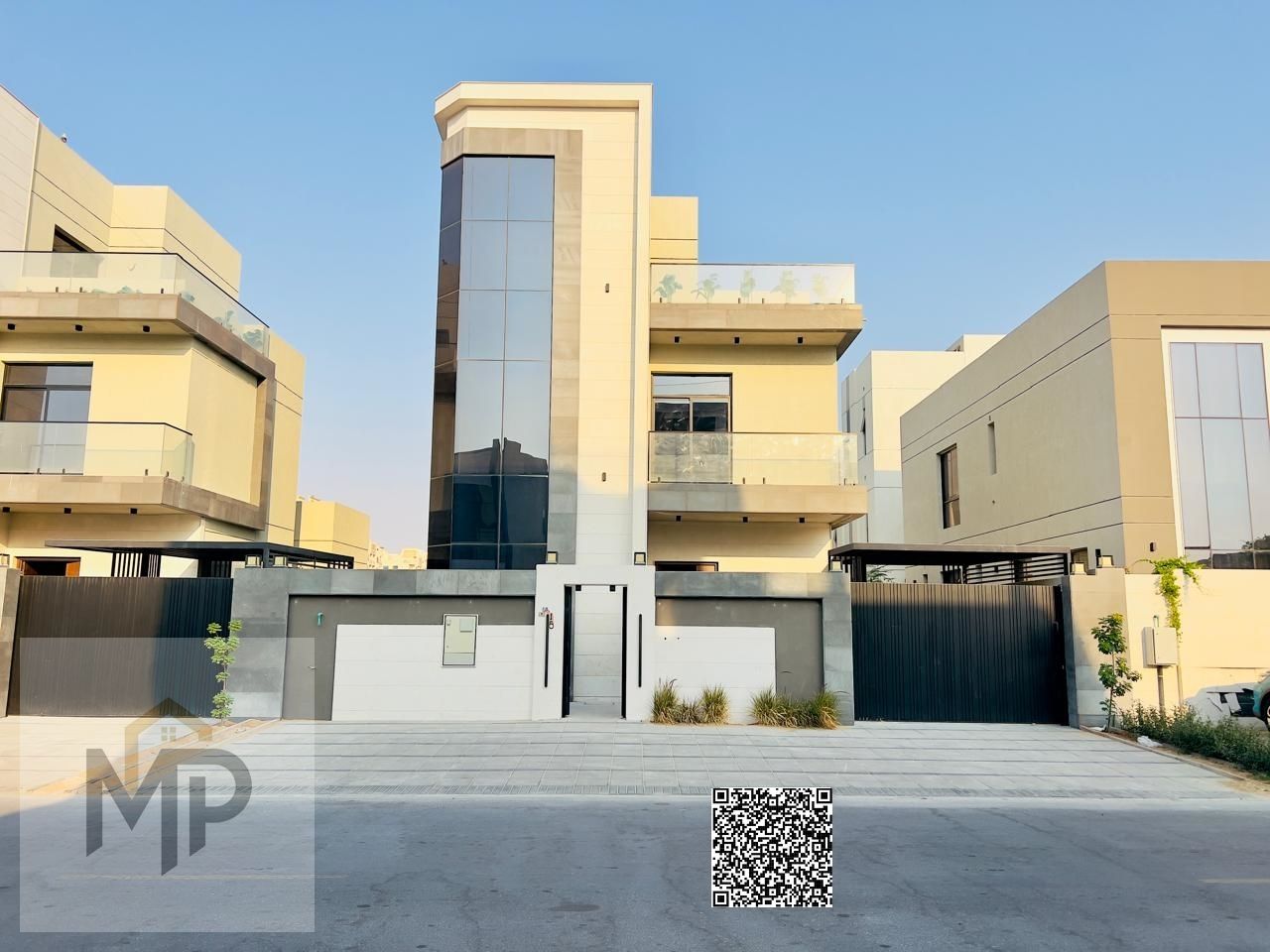 A luxurious two-story European-style villa with a rooftop terrace is for sale; price is negotiable.