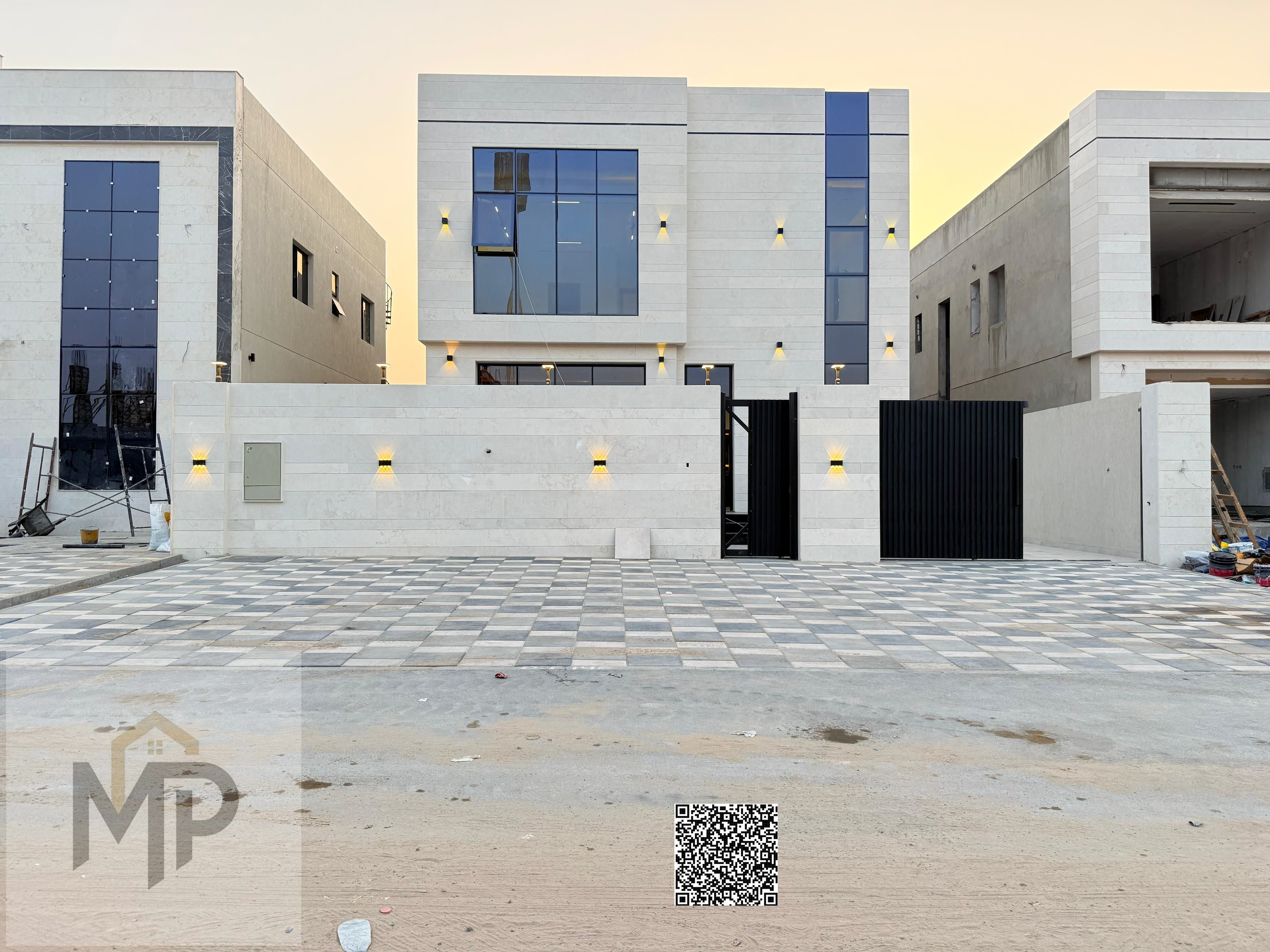 Own your villa with no annual fees. Excellent location, close to all services, with registration fees included.