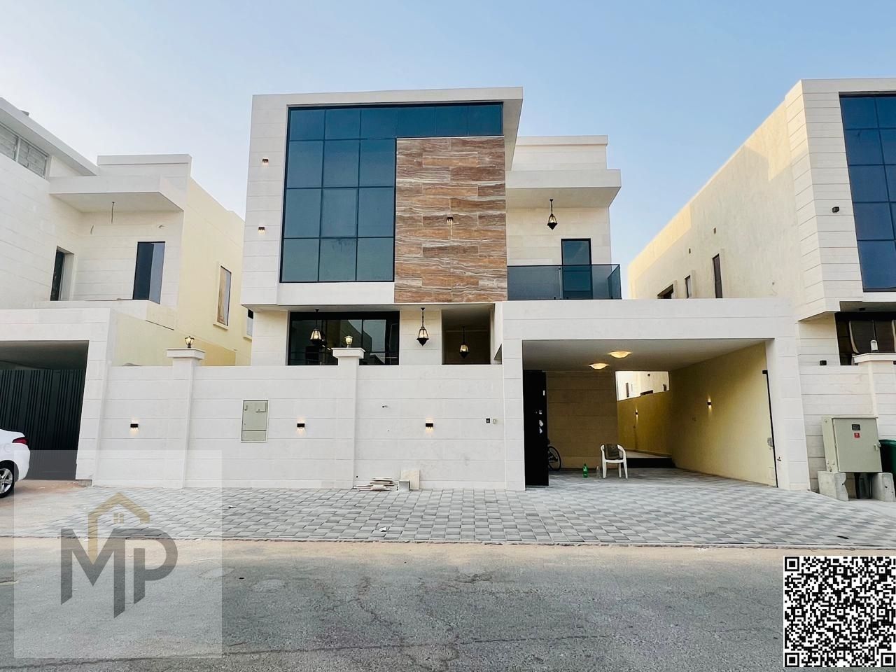 A villa with a European design and luxurious touches. Prime location close to all amenities - price includes electricity, water, and air conditioning.