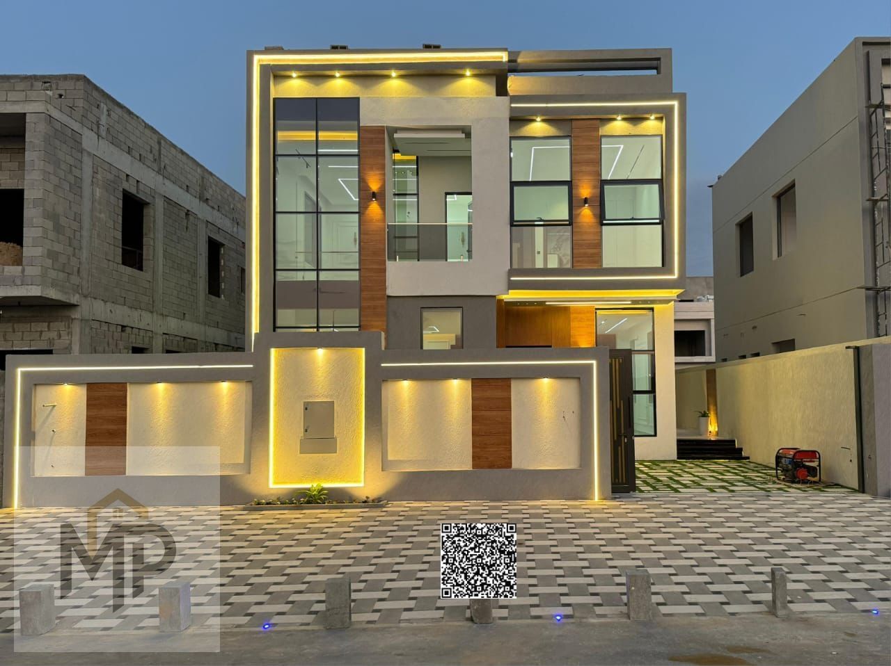 Own a luxury villa with a luxurious finish in the Al-Haliu area at a price that includes registration, ownership, and freehold ownership for life.