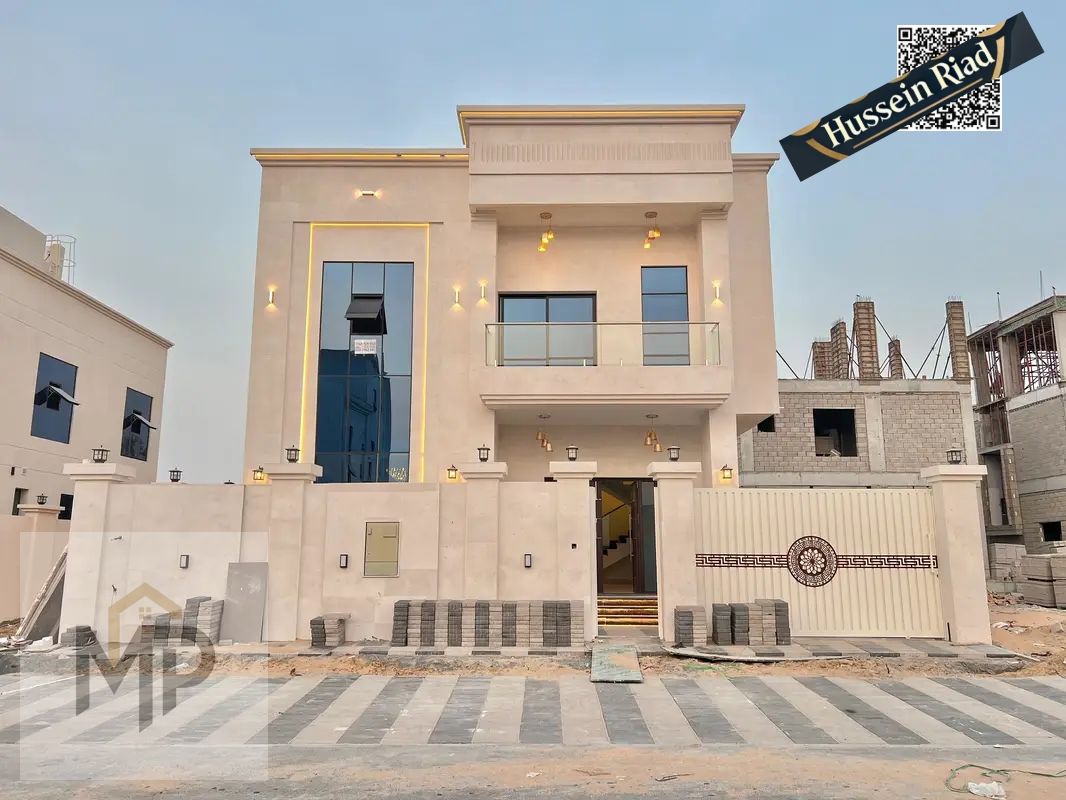 Wonderful villa for sale now consisting of 6 master bedrooms including registration fees, water, electricity and air conditioning
