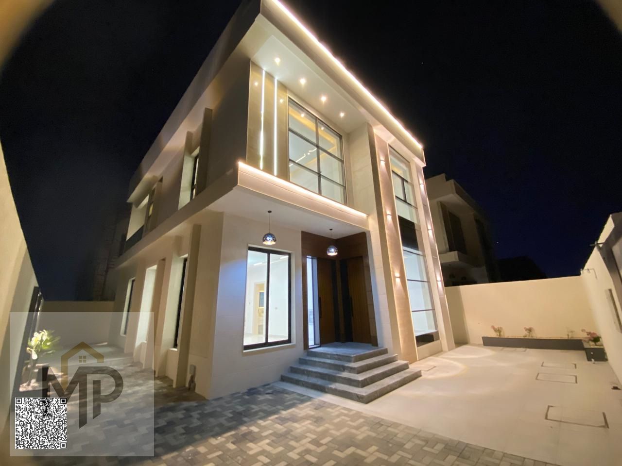 For sale, a villa with luxurious, personalized finishes, directly from the owner, in the most prestigious location in Al Helio, behind the park. . . Pay