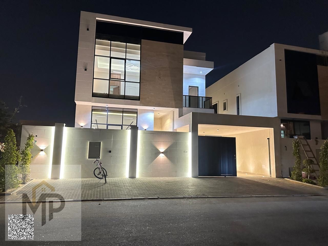 For sale, a villa directly from the owner, freehold for all nationalities, at a negotiable price.