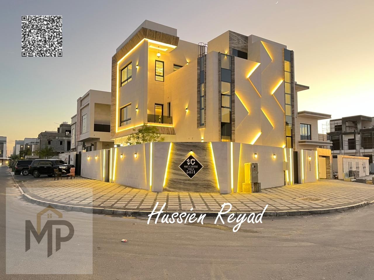 Own a luxurious corner villa with 6 master bedrooms, a rooftop terrace, and a swimming pool, all-inclusive (water, electricity, and air conditioning).