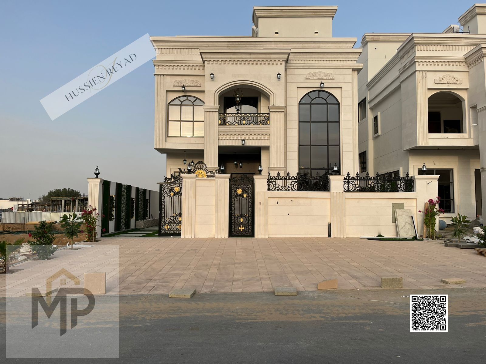 Villa with all registration and ownership fees included, on the main street, ready to move in, in one of the most prestigious areas of Ajman, freehold