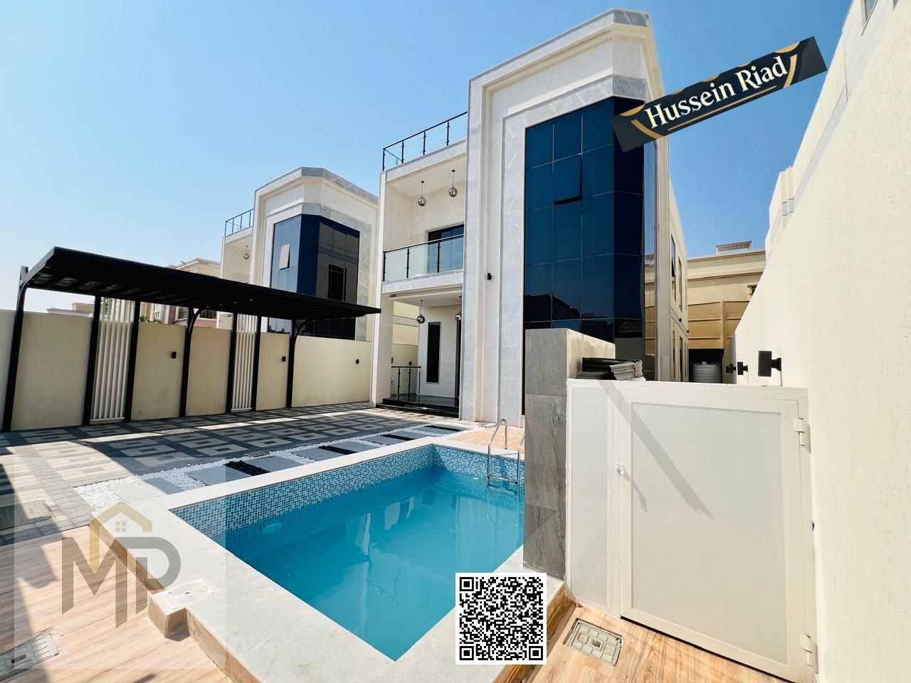 Super Deluxe freehold with no annual fees