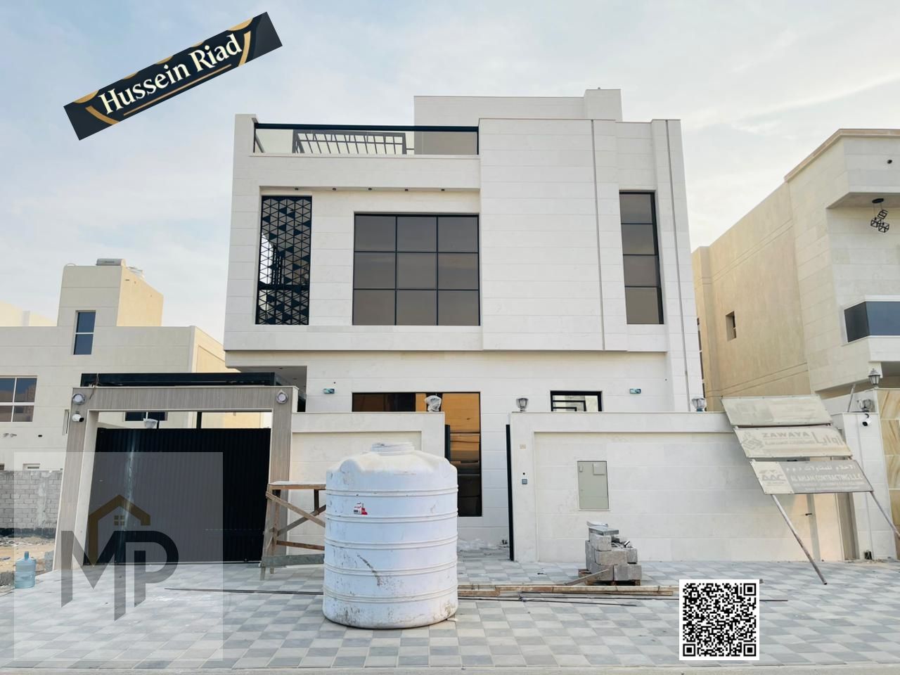 Turnkey villa, all-inclusive, on the main street, ready to move in, in one of Ajman's most prestigious areas. Freehold ownership for all nationalities