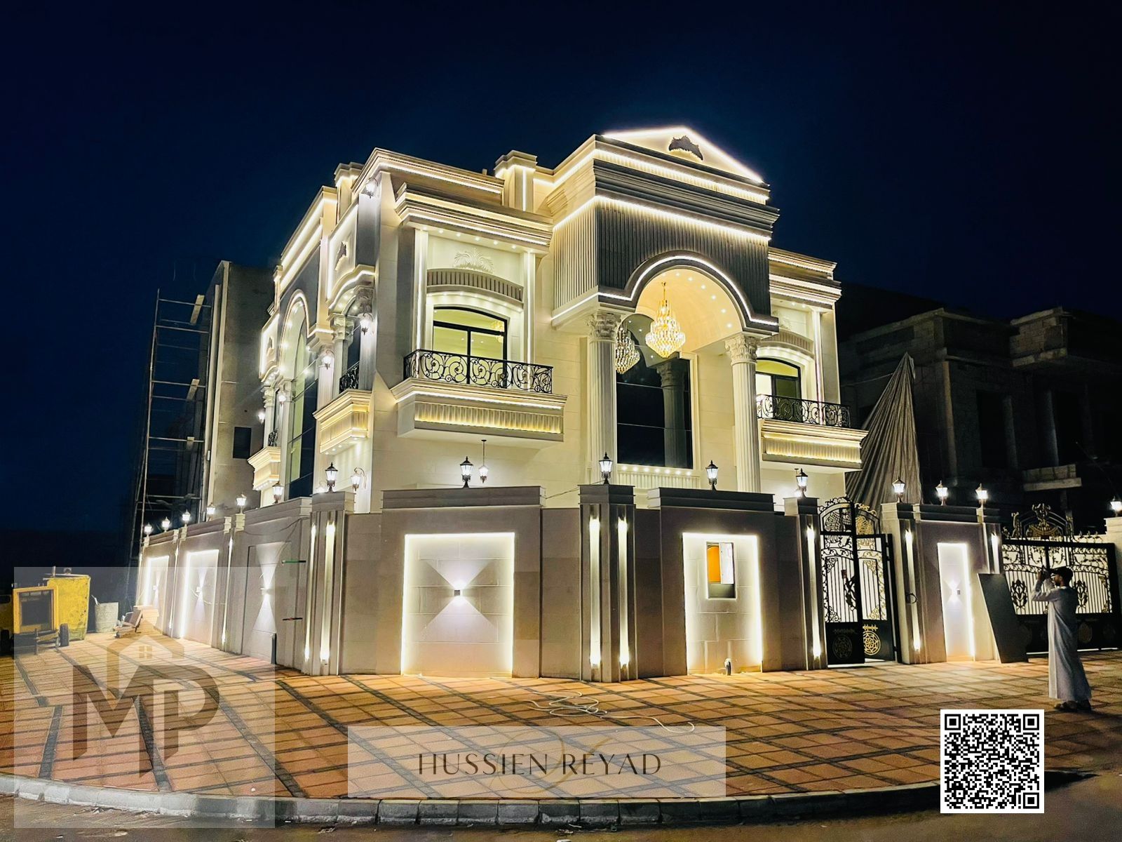 Own your dream villa and invest in a luxurious villa in the heart of Al-Hilweh with a sophisticated style – price includes registration fees.