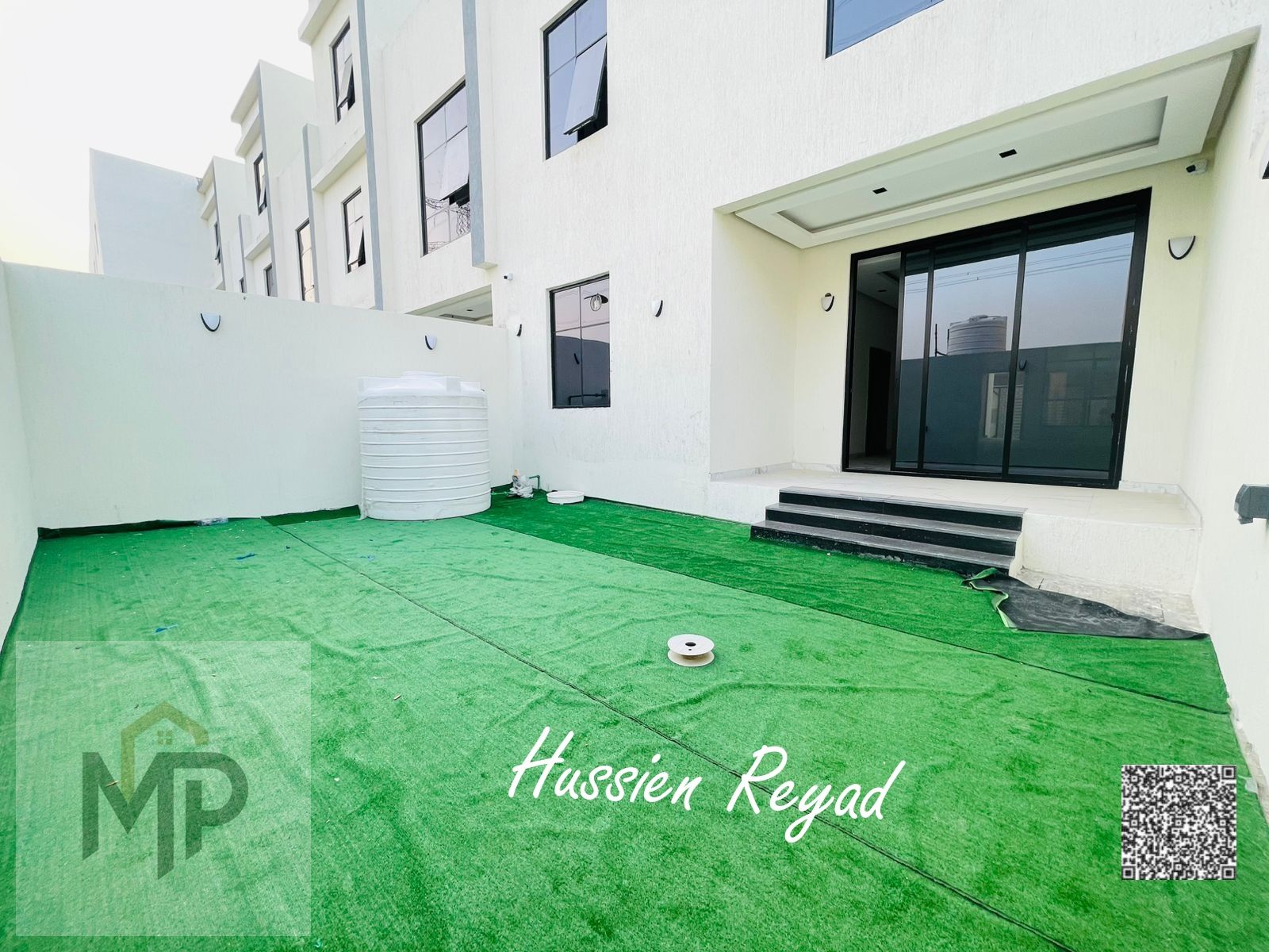 A villa with air conditioning included, located on the main street, ready to move in, in one of Ajman's most prestigious areas. Freehold ownership for