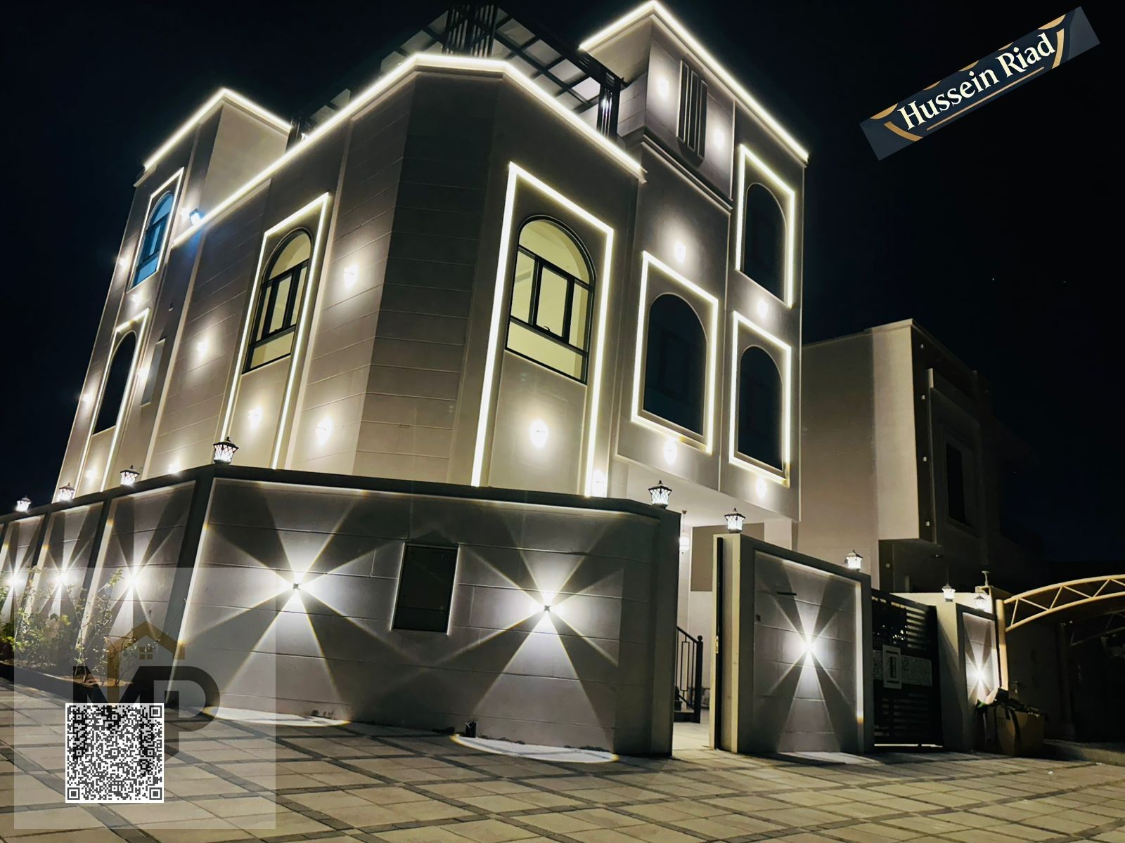 Villa for sale in a prime location opposite services and Sheikh Mohammed bin Zayed Road.