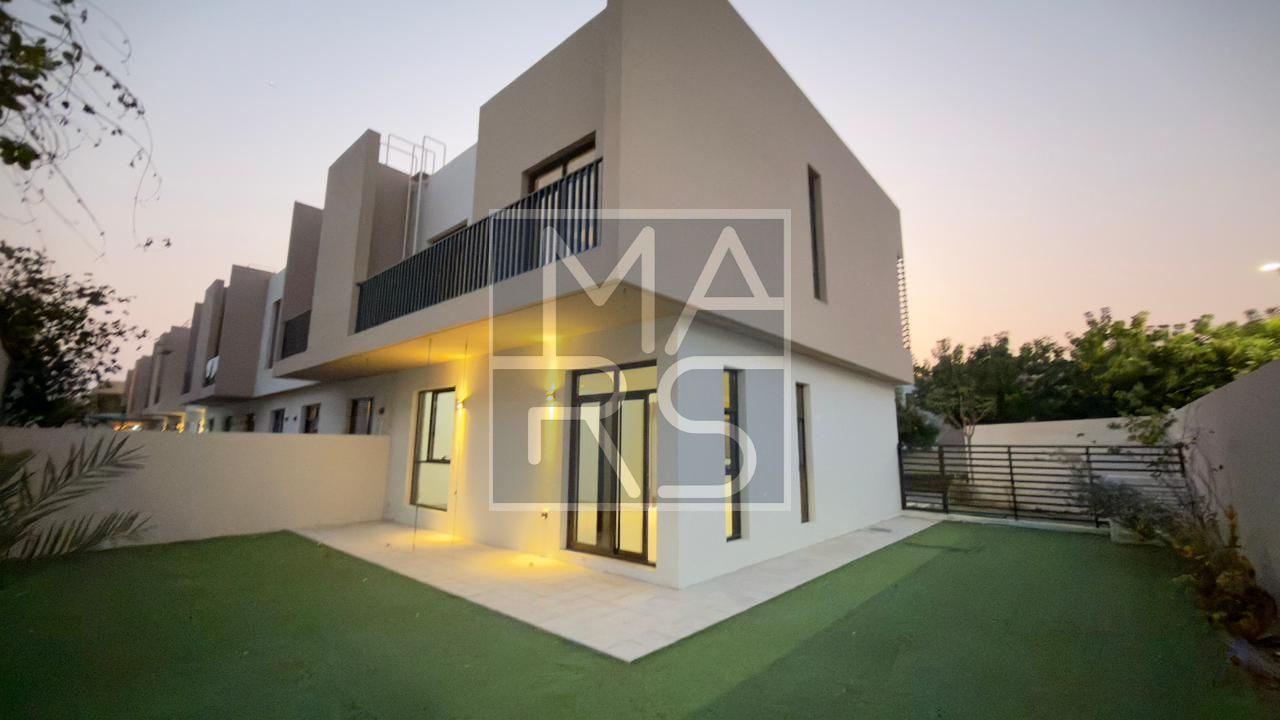 Spacious Corner Unit | 3-Bedroom Townhouse in Nasma Residences | AED 110,000 Yearly