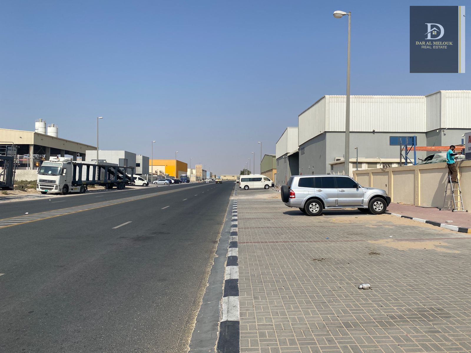 A prime investment opportunity in Al Sajaa – Block 3 (Marble Block) Location Al Sajaa Industrial Area – Block 3 (Marble Block) Directly on Emirates Road Strategic location with easy access