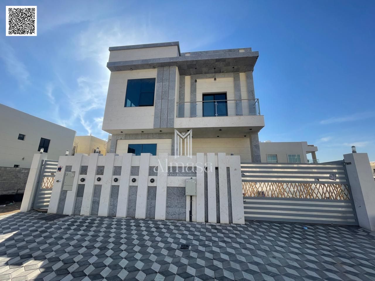 Villa for rent in Al Yasmin neighborhood, close to all services, near the mosque, near the airport, and near Sheikh Mohammed Bin Zayed Road.