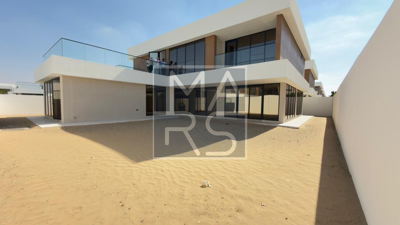 Luxurious 5-Bedroom Villa For Rent In Sharjah Garden City