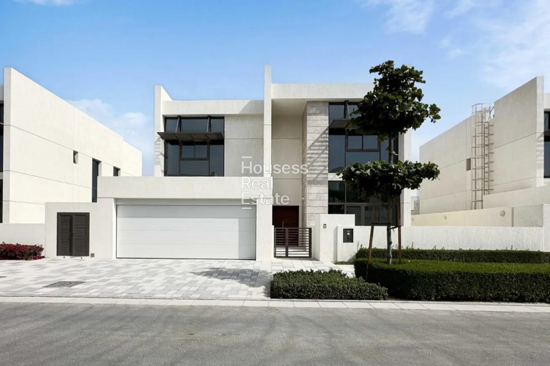 Large Plot | Away from wires | Walk to lagoon
