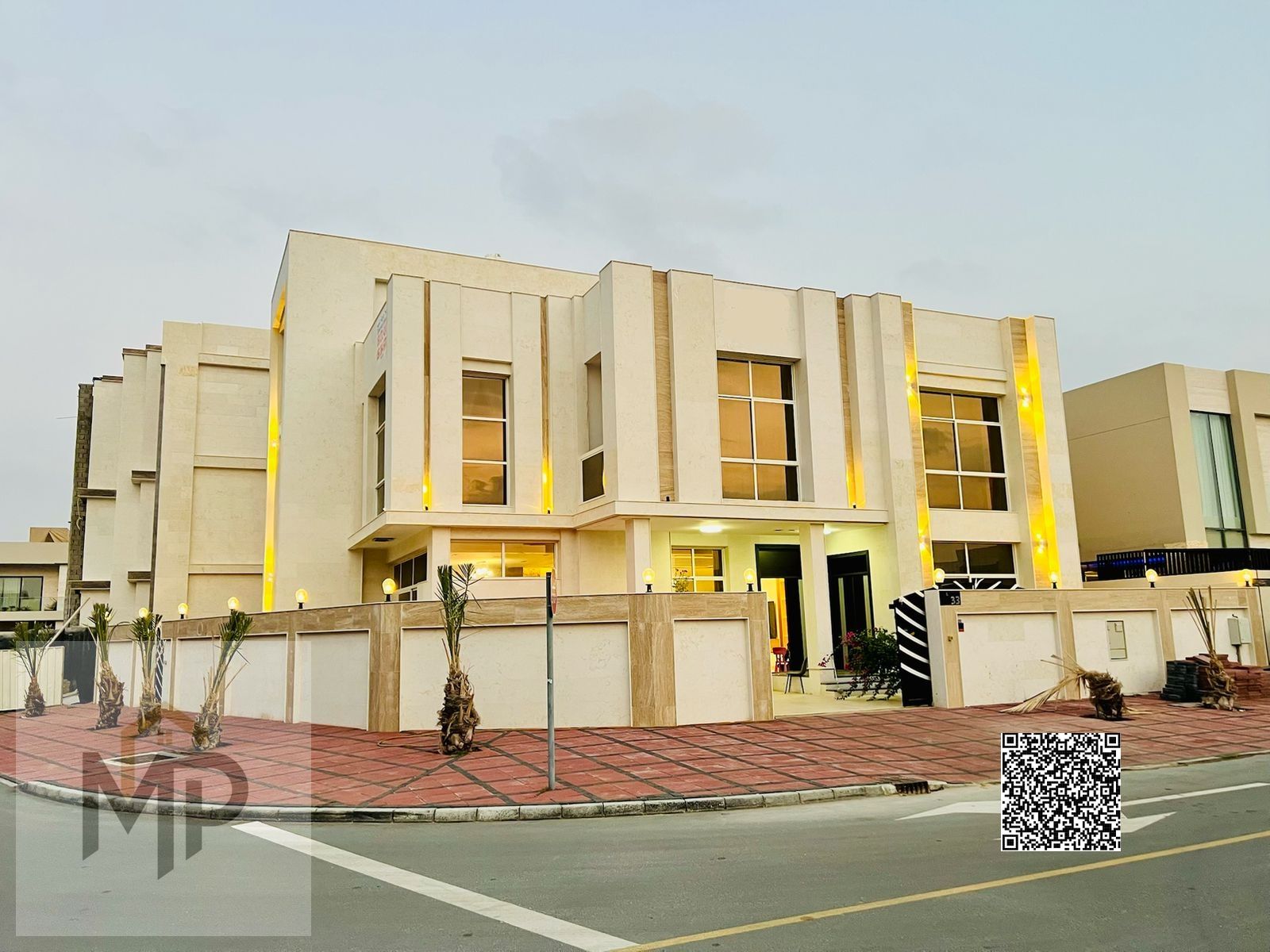 Luxury villa in Al Yasmin - Ajman! First occupant in an elegantly designed villa. Price includes electricity, water, and air conditioning.