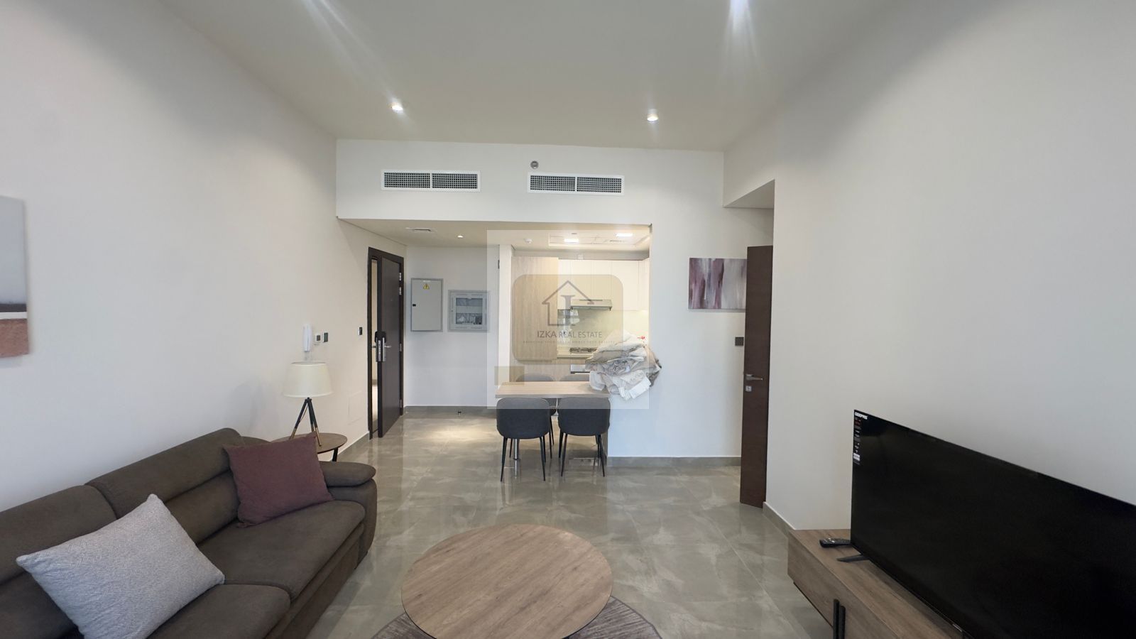 FULLY FURNISHED / WELL MAINATAINED / READY TO MOVE