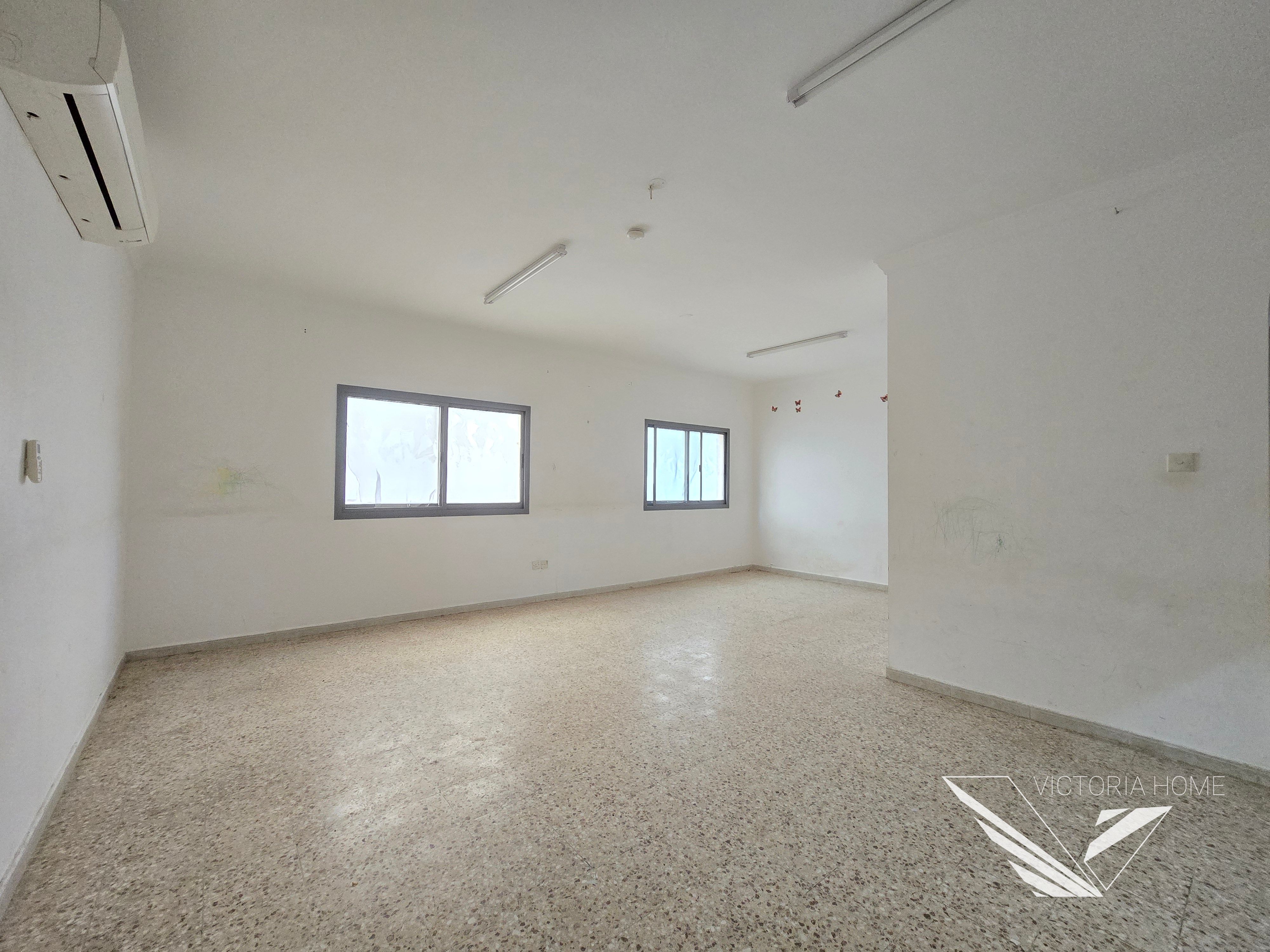 Big 3bhk Balcony Near Park Easy Access to Dubai 46k