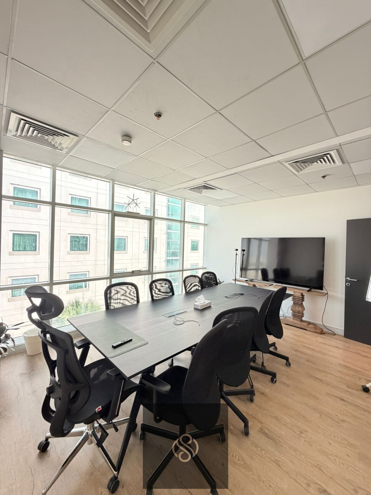 3,600 SQ FT SEPERATE OFFICE | PRIME AREA | DIRECT