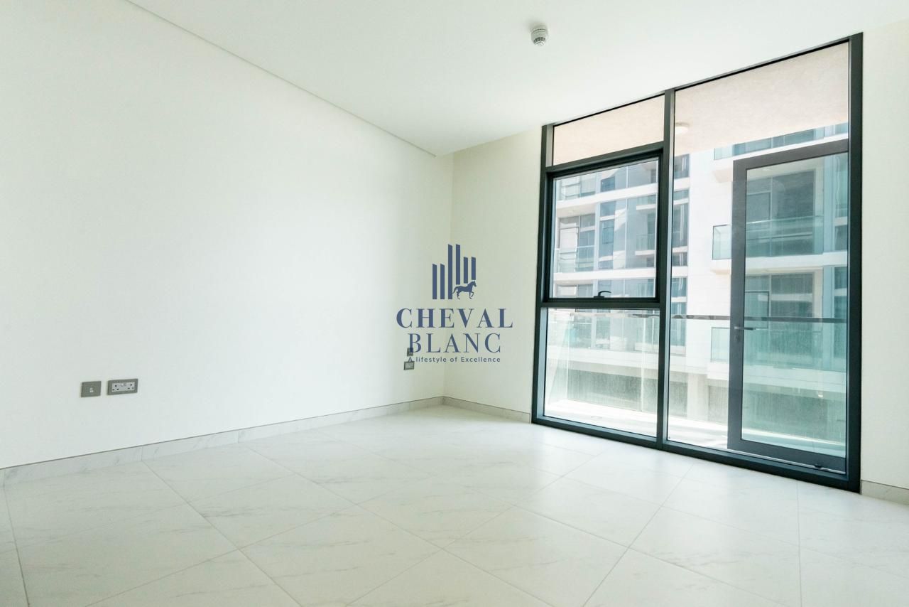 Modern 1-Bedroom Apartment in District One | Prime Location