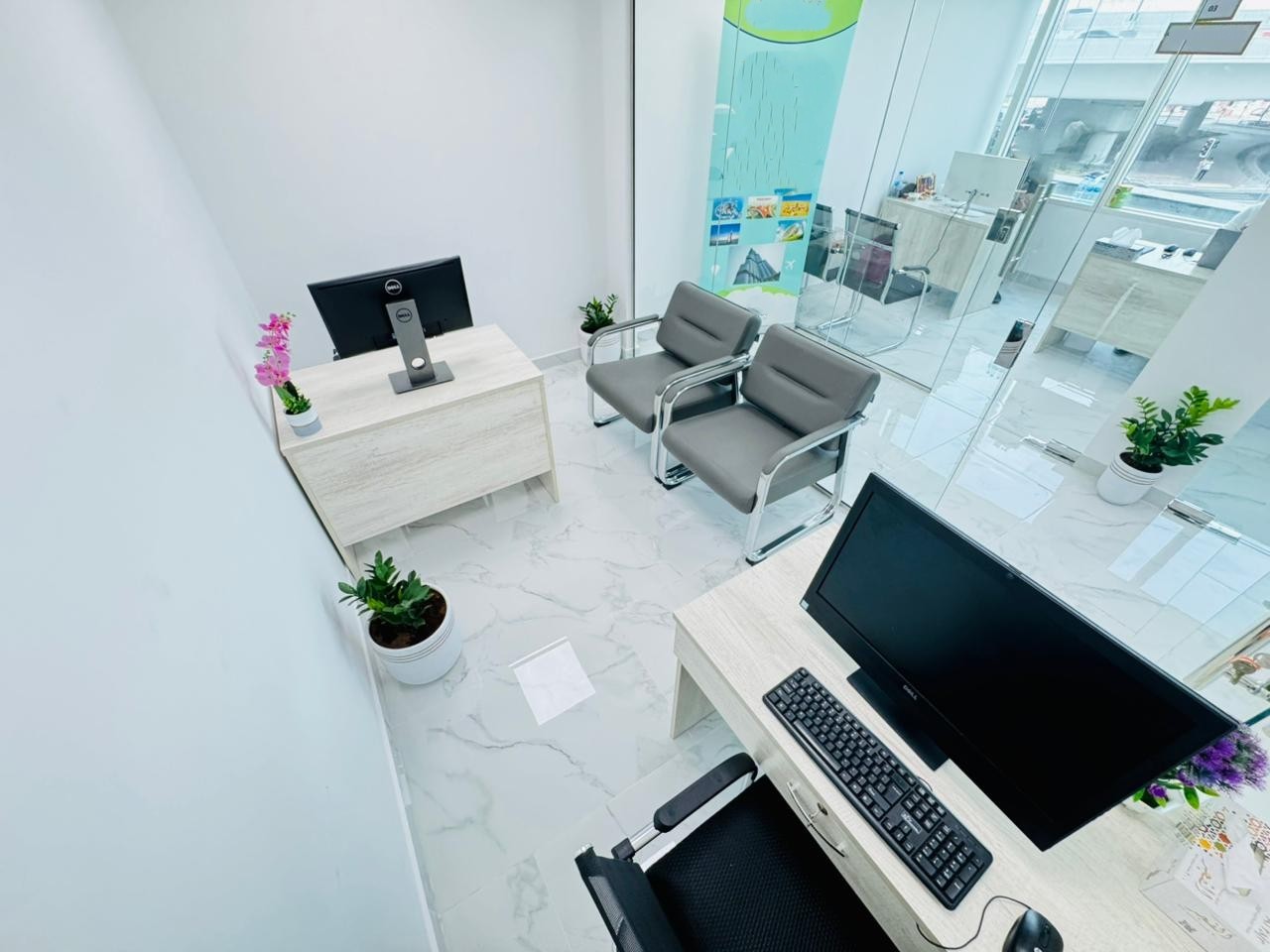 Best Price!! Beautiful Office | Direct from Landlord |