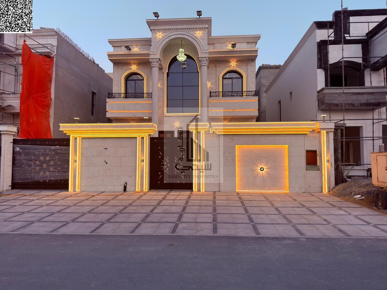 Villa for Sale in Al-Haliyo Area • 6 Master Bedrooms • Majlis with Bathroom • Living Room with Bathroom • Main Kitchen • Maid's Room • Large Set