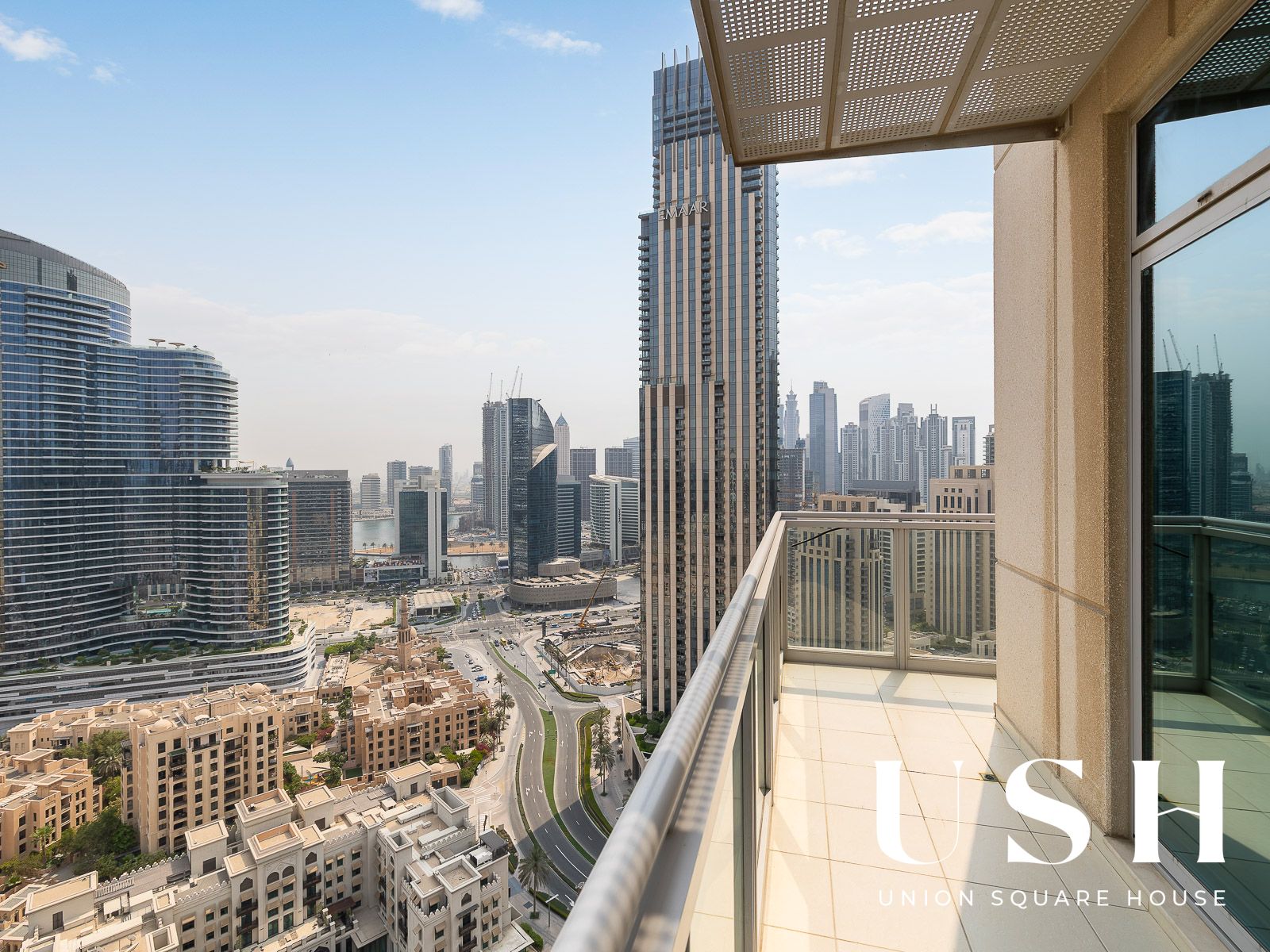 Upgraded 3BR to 4BR | Next to Dubai Mall | Half Floor