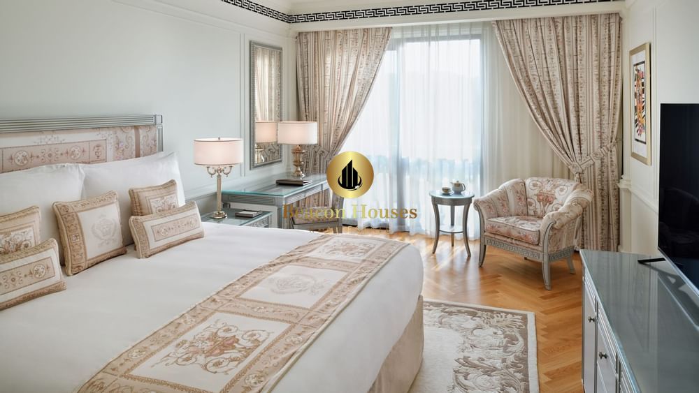 Versace Interior Luxury 1BR | Hotel Facilities | Pool View