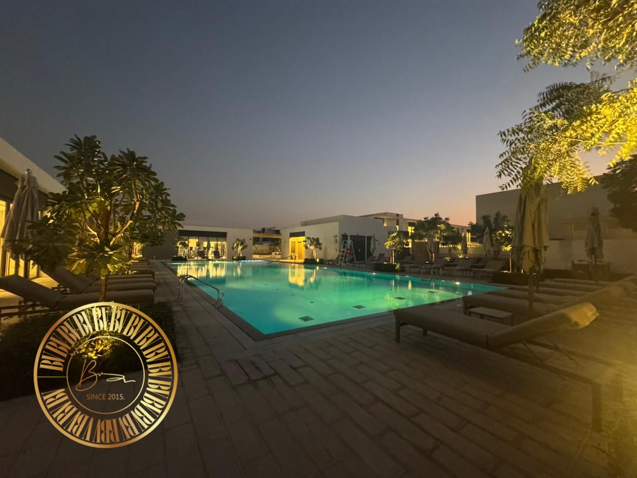 BRAND NEW | CLOSE TO POOL | CORNER KITCHEN