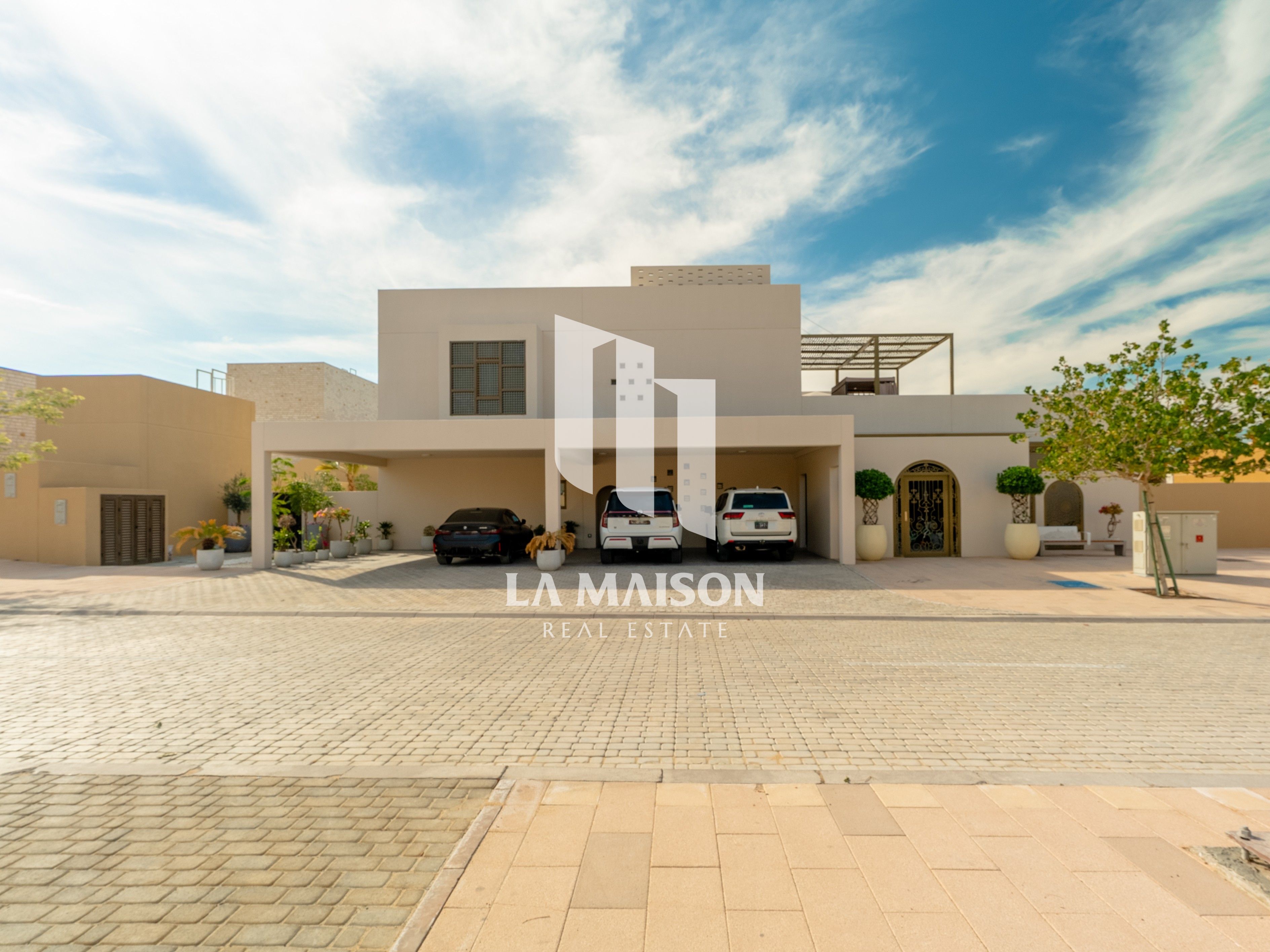 Luxury Villa | Pool | Single Row | Fully Furnished