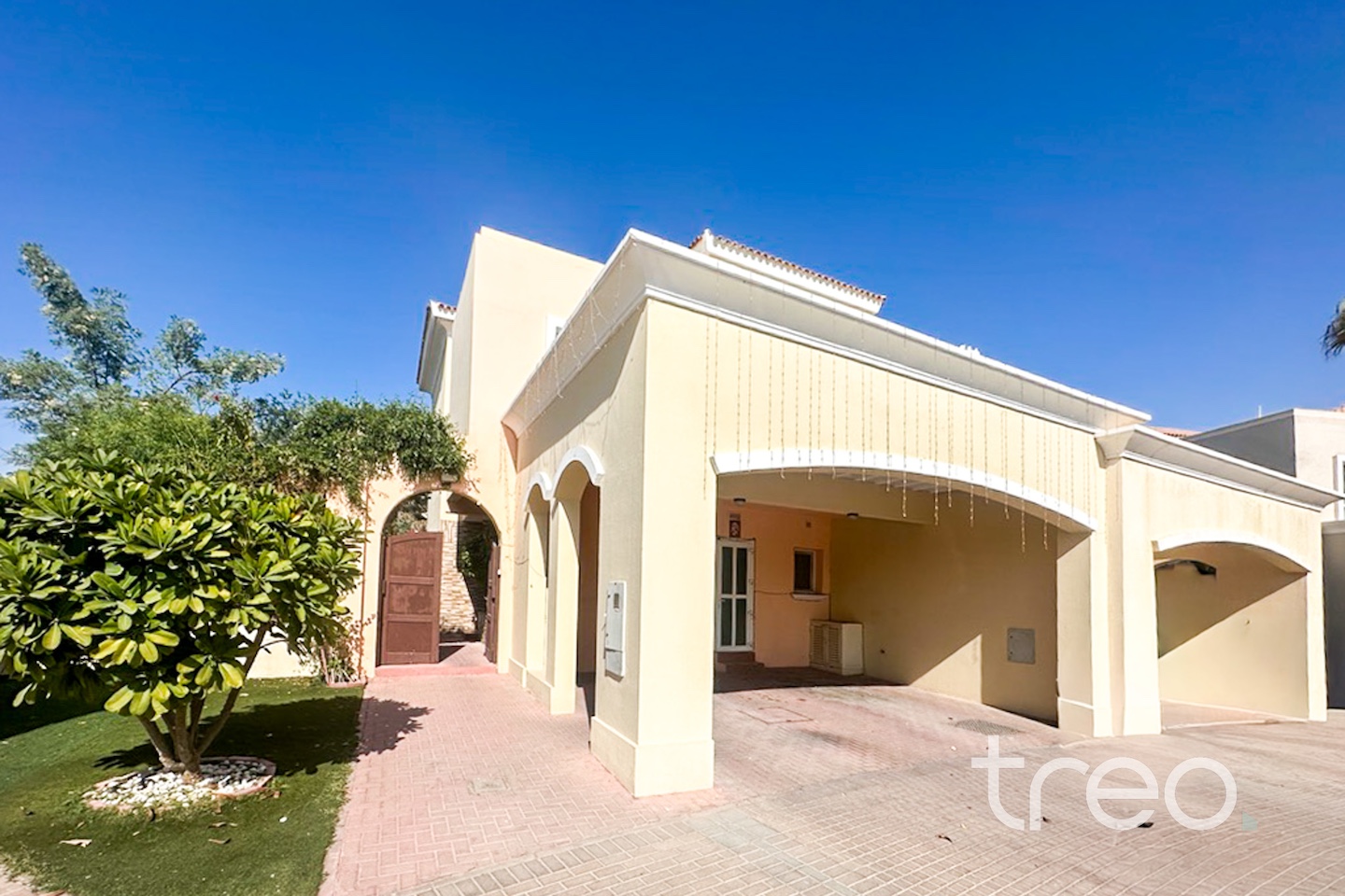 Cheapest 3 Bed End Unit | Huge Plot | Renovation