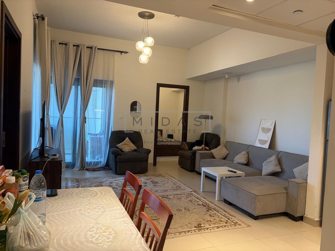 2BR/Fully Furnished /Close to School/Mutiple Cheques