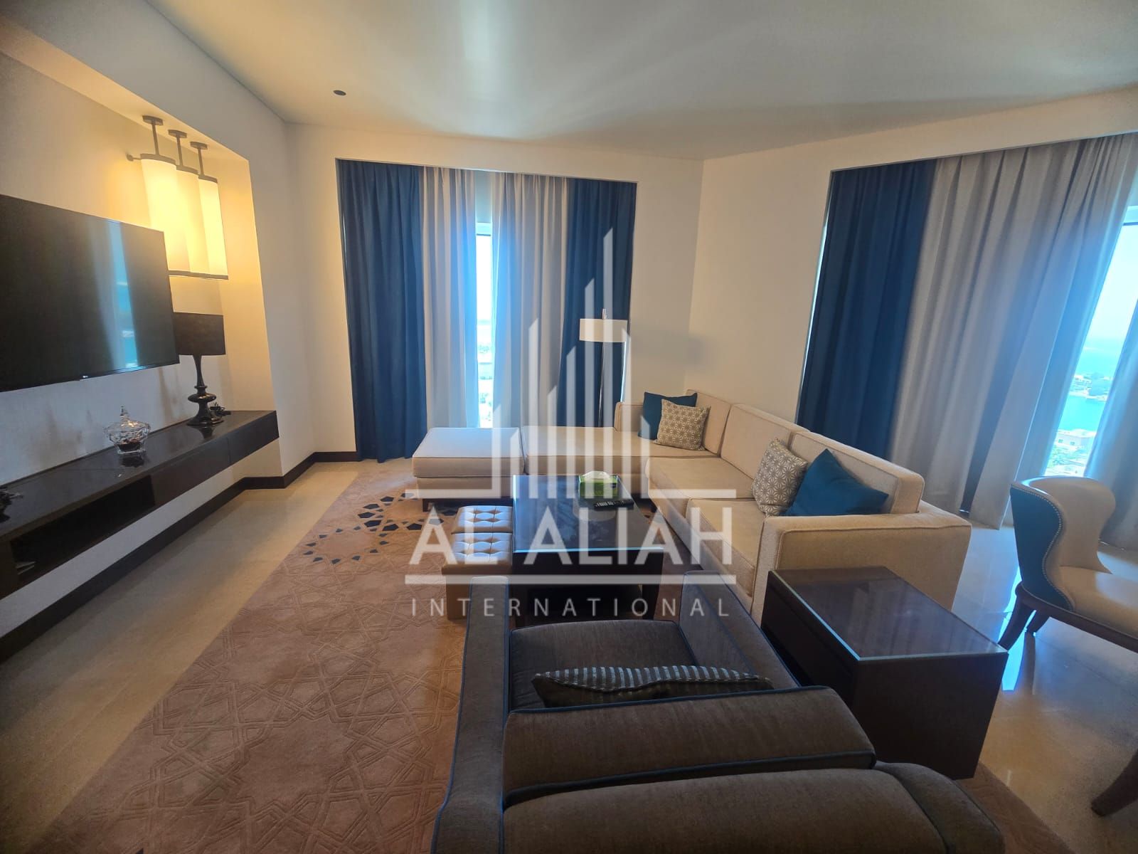2 Bd Fully Furnished Apartment with Private Access | Sea view