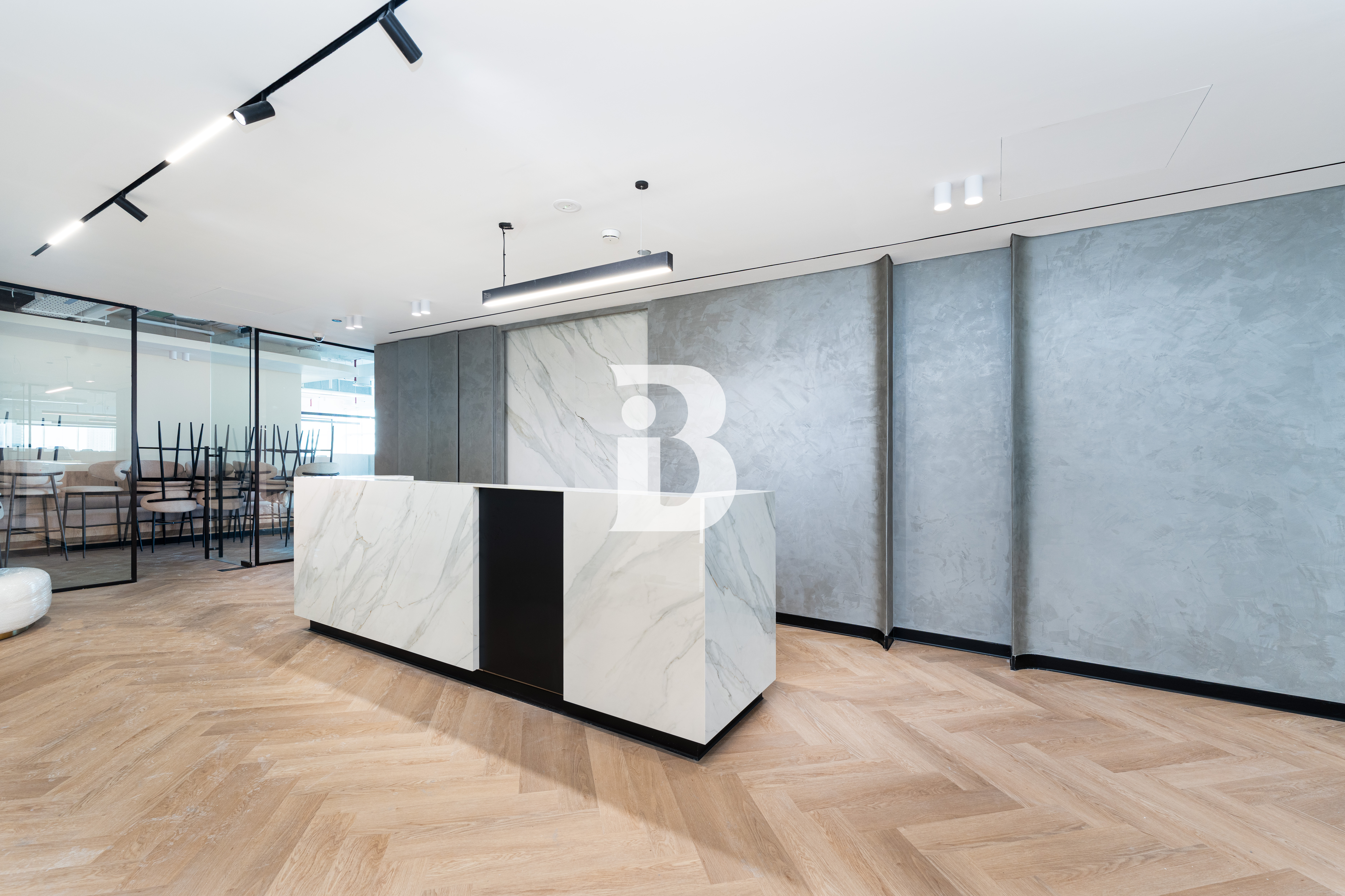 FULL FLOOR OFFICE | LUXURY FULLY FURNISHED