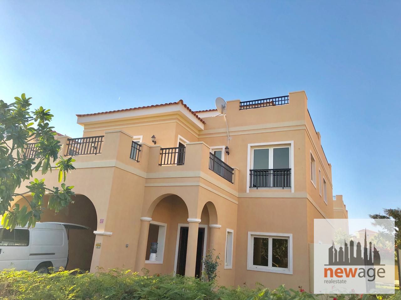 Luxury Villa for Rent ! With Pool ! Ready to Move in