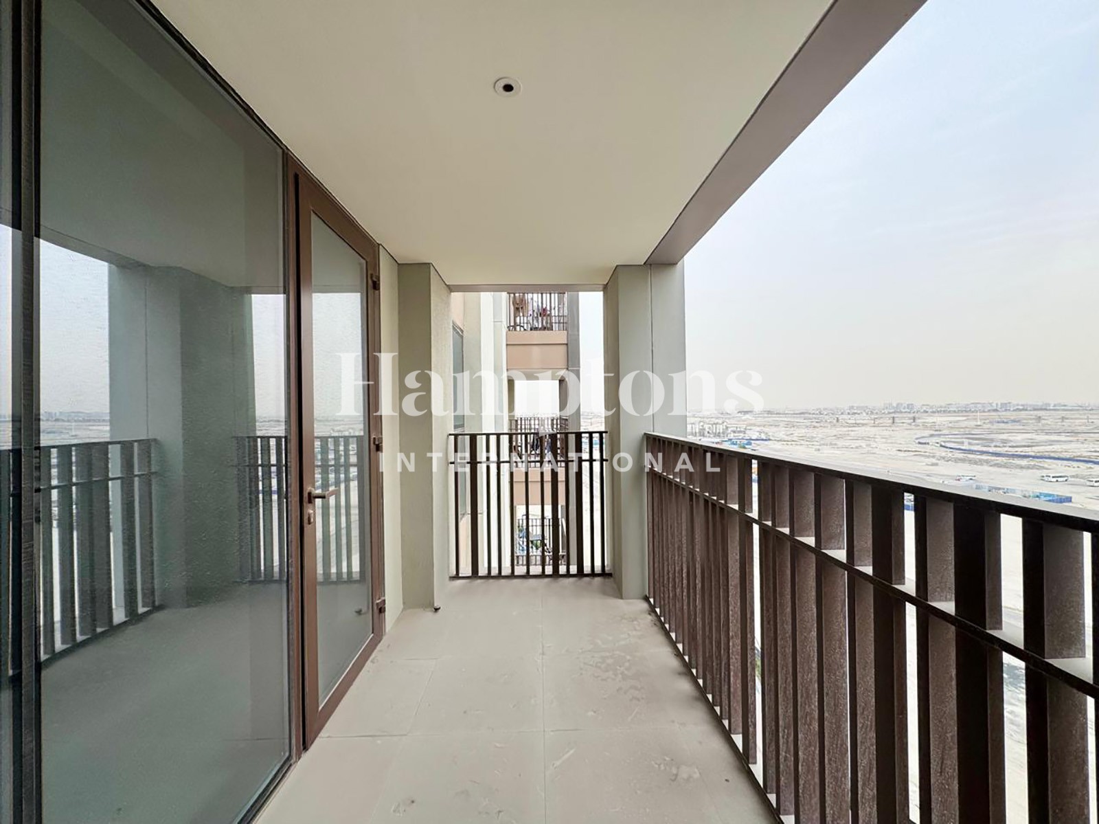 High Floor | Chiller Free | Vacant