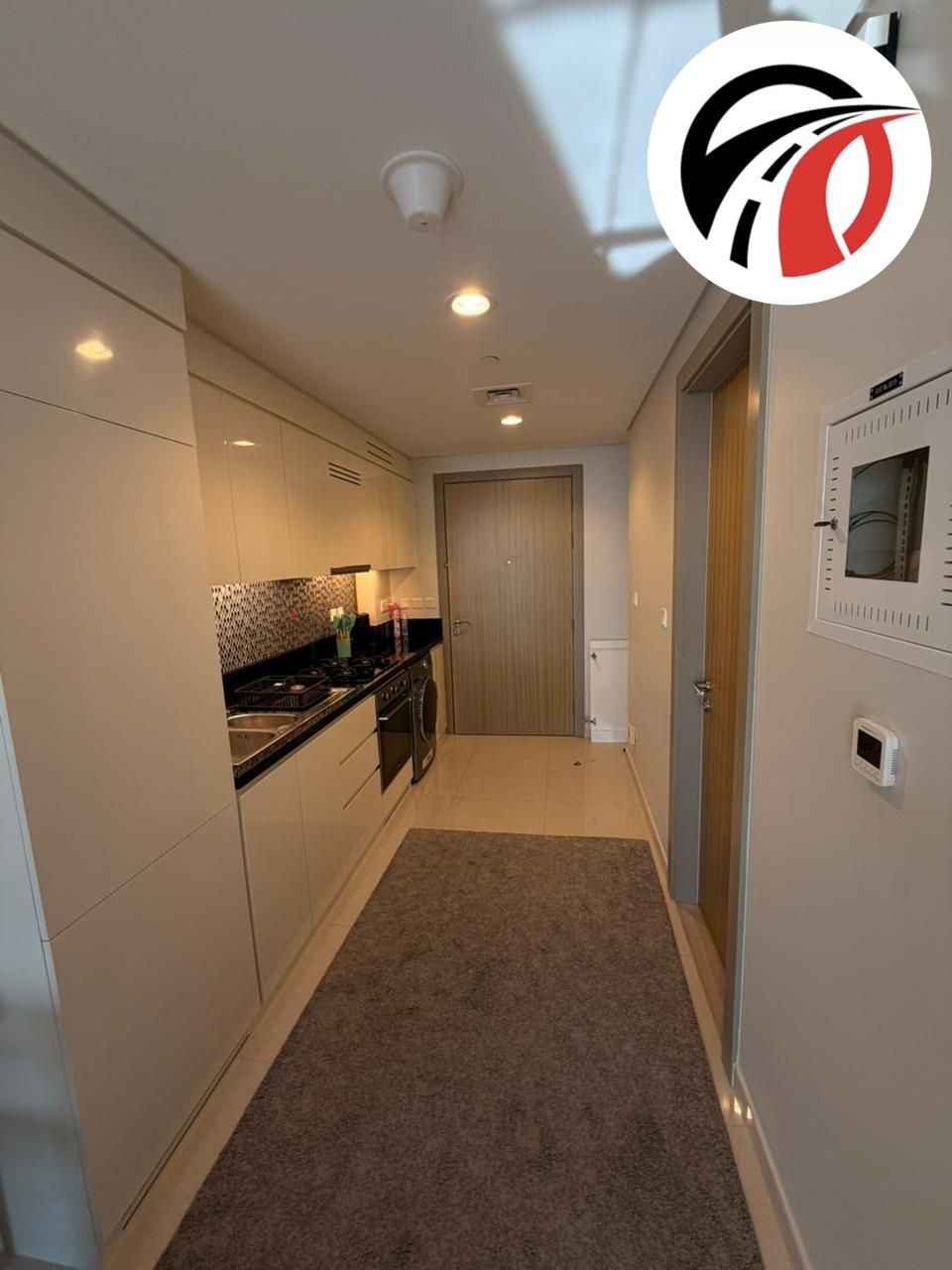 Spacious Fully Furnished Studio High Floor