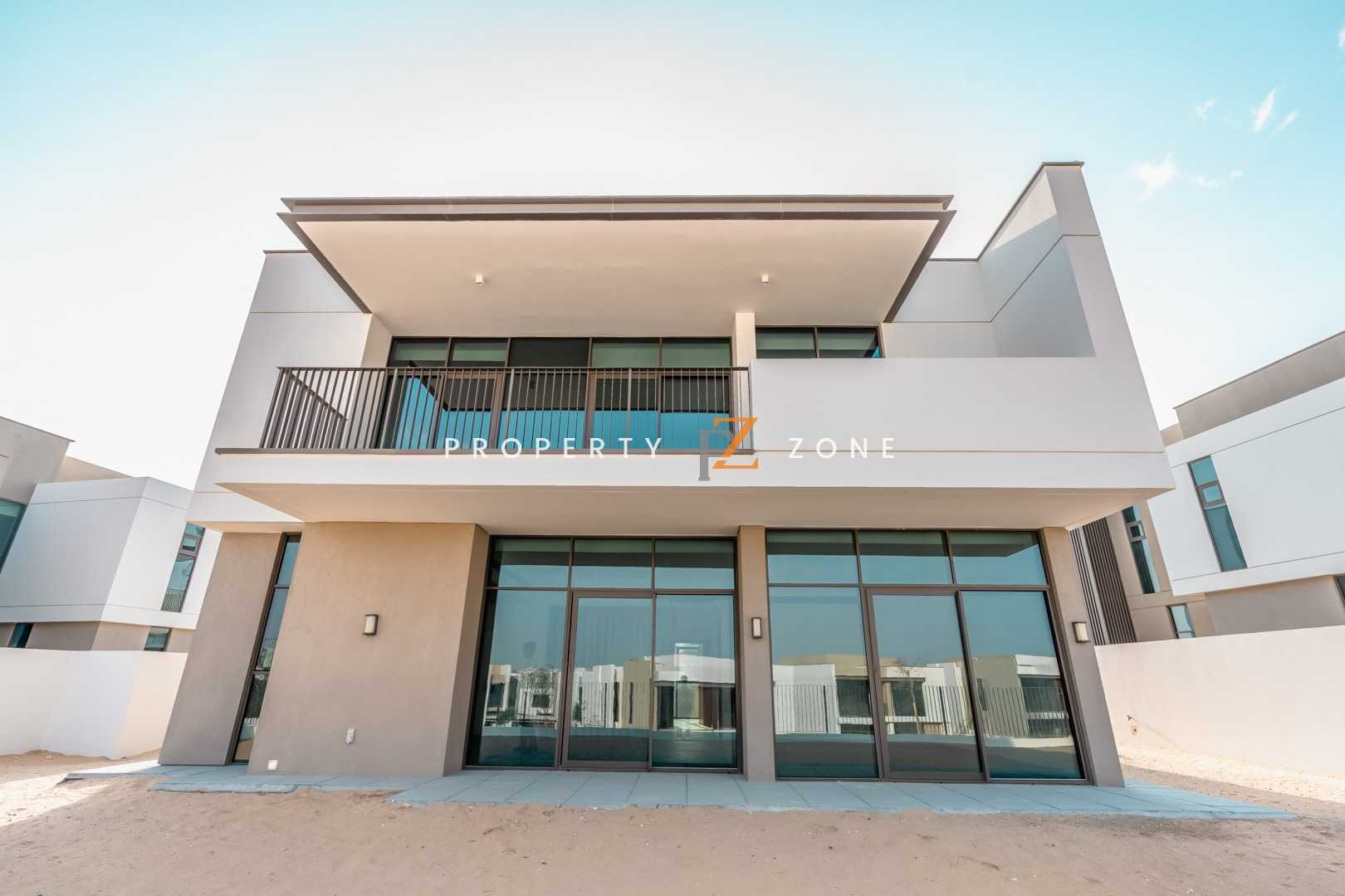 Landscaped | Close to Park | Pool & Jacuzzi