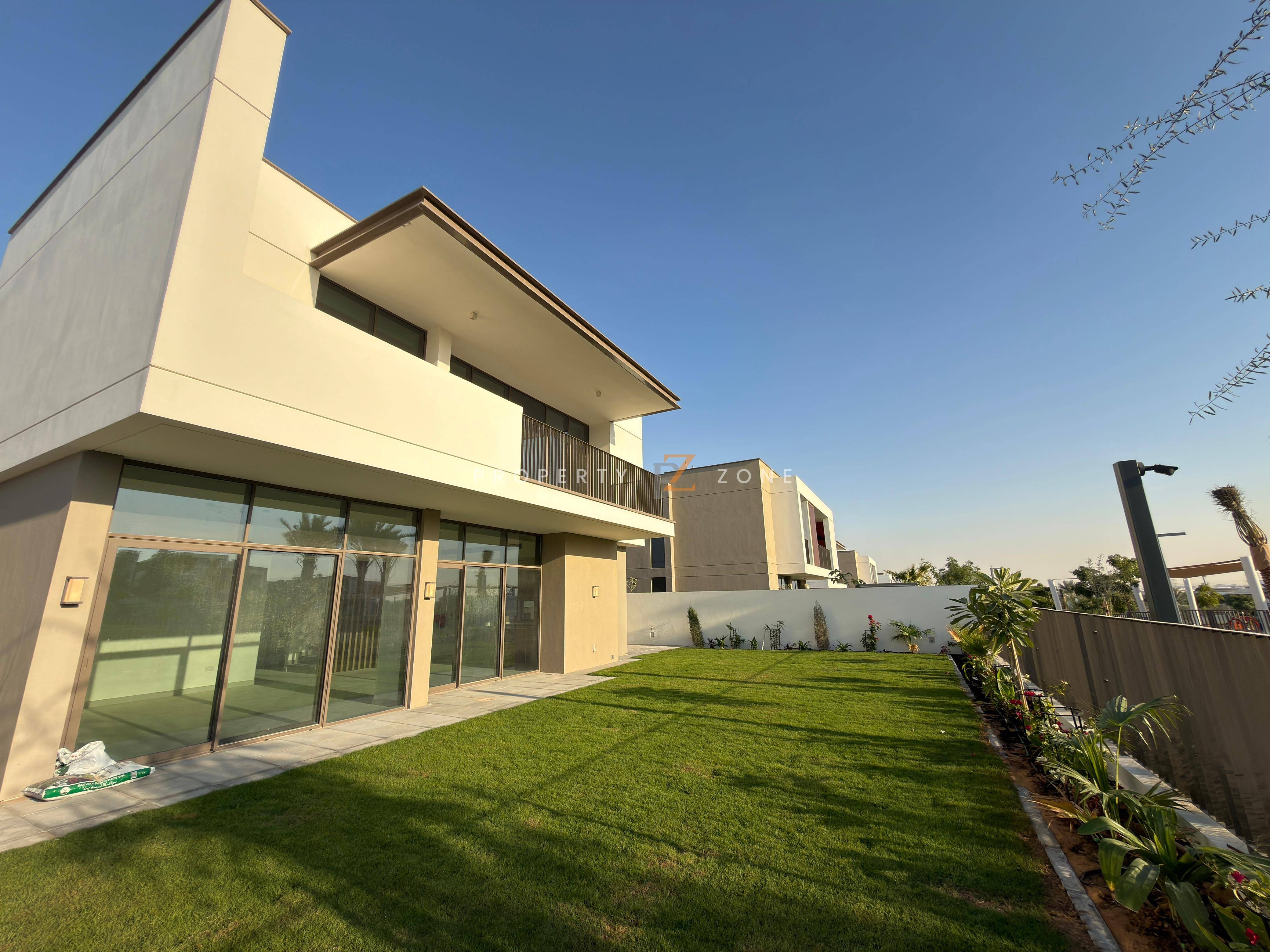 Landscaped | Bright | Price Drop | On Park | Vastu