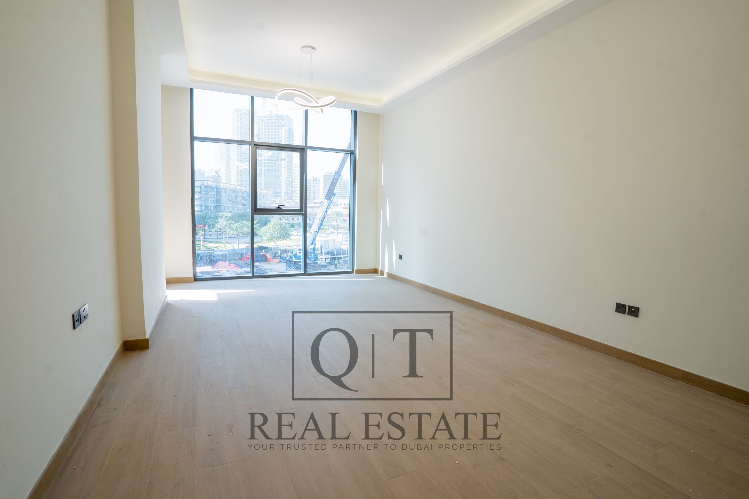 Spacious 3BHK | Fully Fitted Kitchen | Ready Move