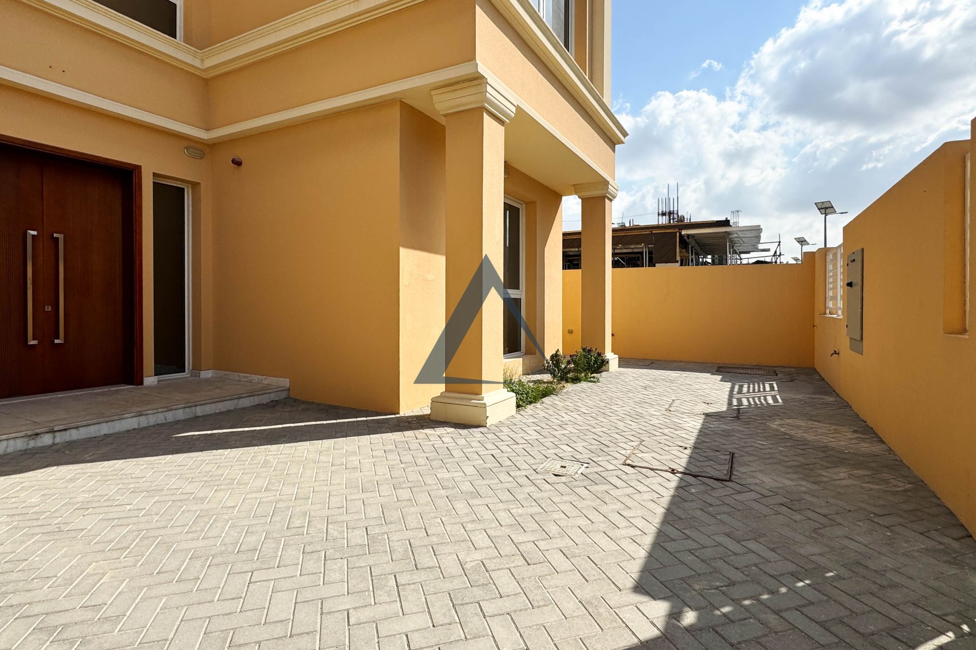 Spacious Villa | Private Pool | 5BHK +Maids room | Vacant