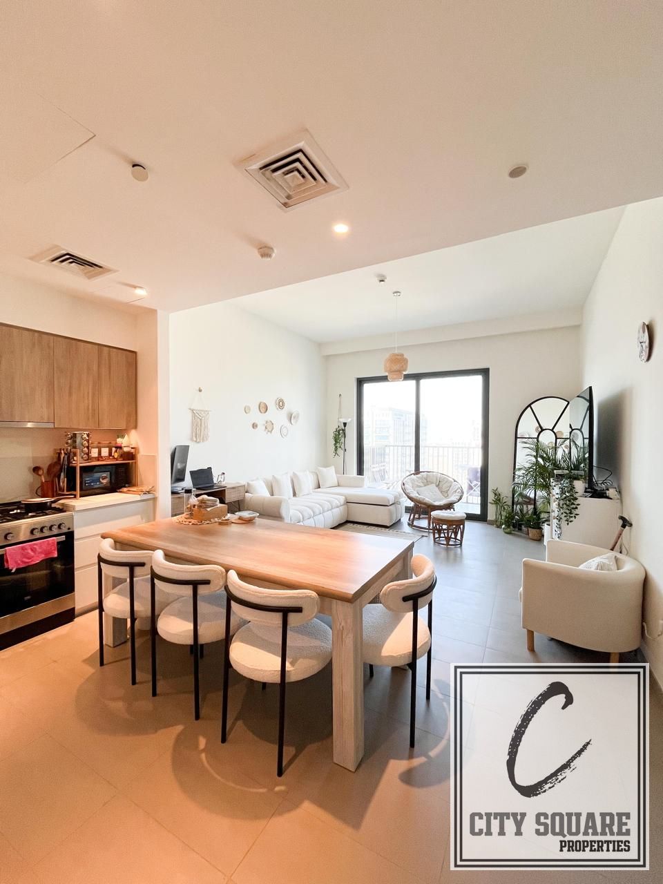 High Floor I Fully furnished I Skyline & Burj view