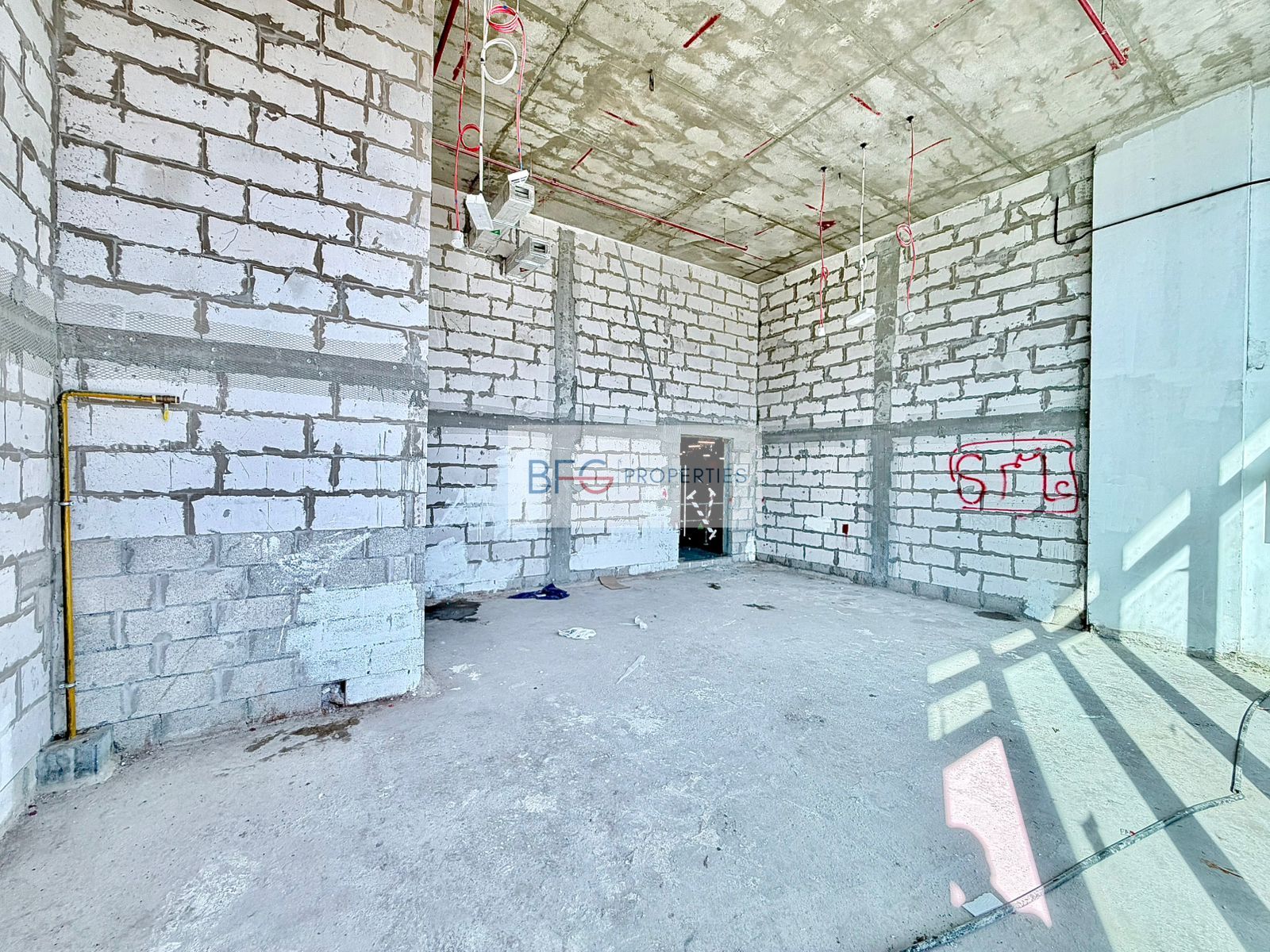 BRAND NEW | PARK FACING | PRIME LOCATION