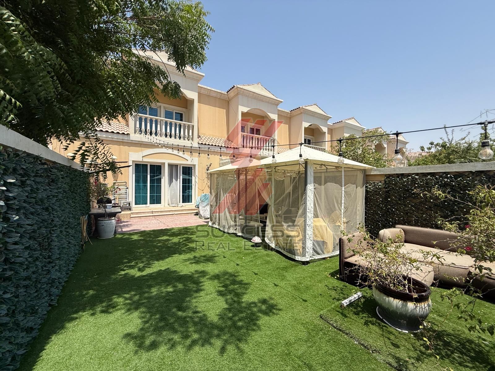 Spacious 1 BR Nakheel Townhouse | Private Garden | JVC