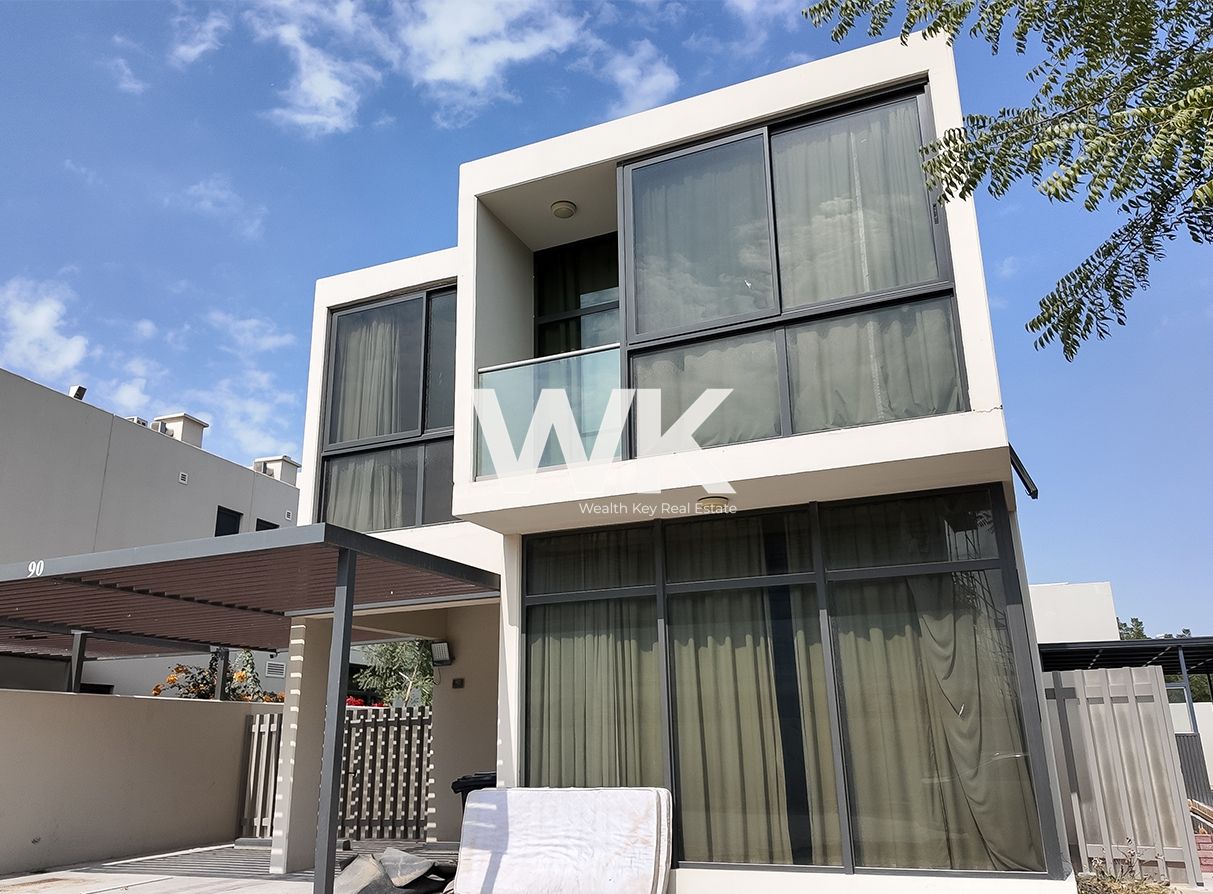Corner Unit 6BR / Landscaped /Stand Alone Villa