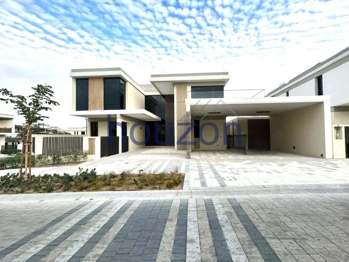 Brand New | Spacious 6BR Villa | Backing Park