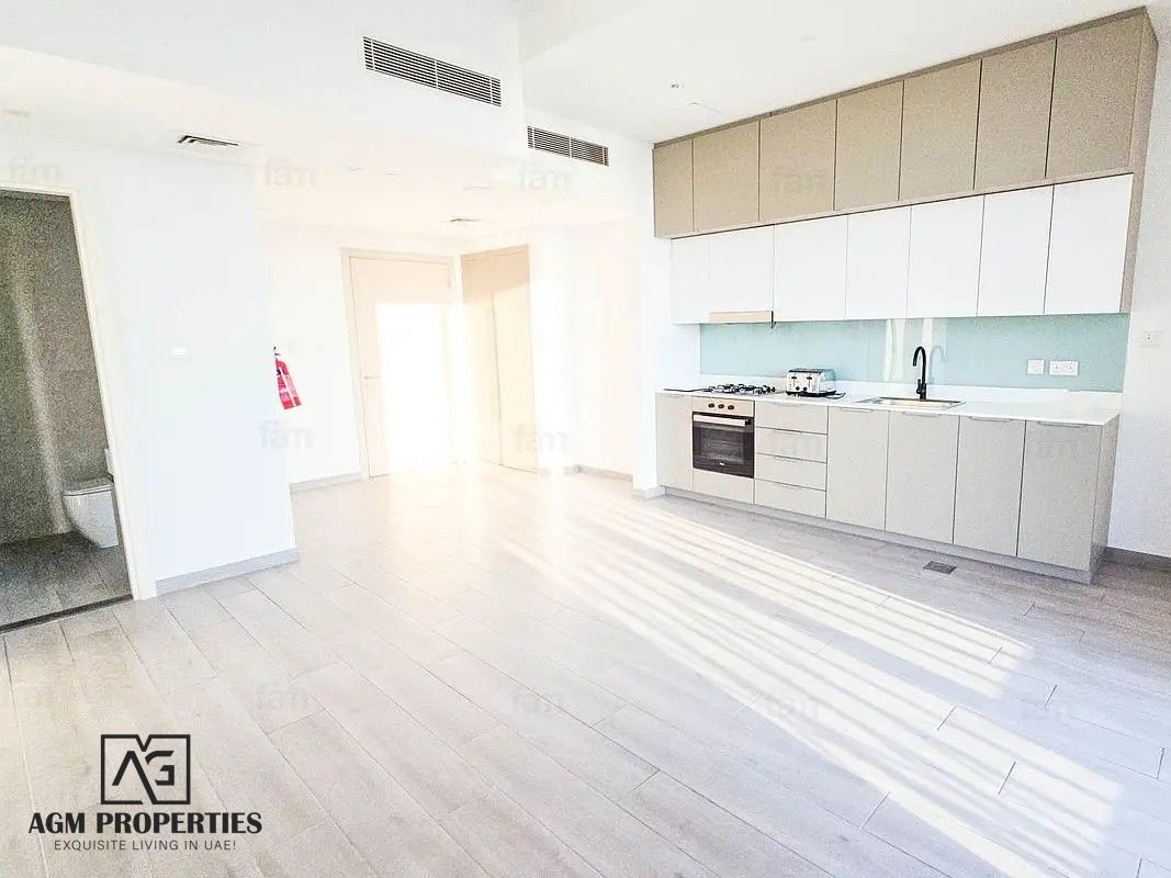 Vacant | Prime Location | Decent
