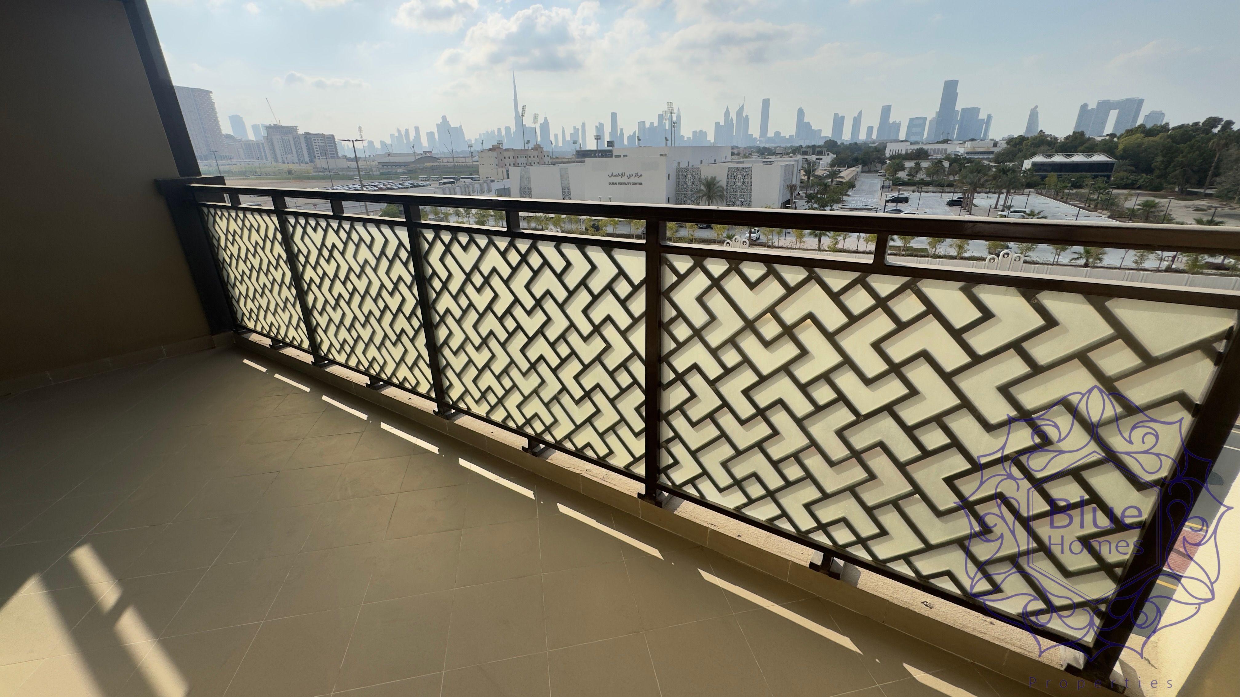 Spacious 2 BHK Luxury Flat Lavish Family Building