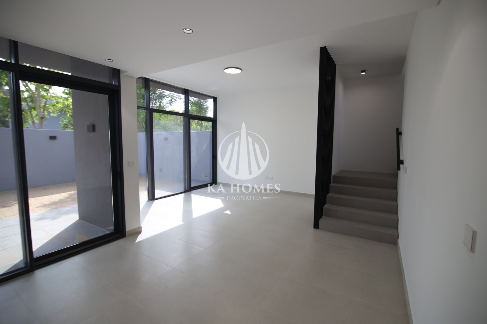 Townhous | 5% Down Payment | Investment Return | Freehold | Fully Equipped Kitchen | Natural Views