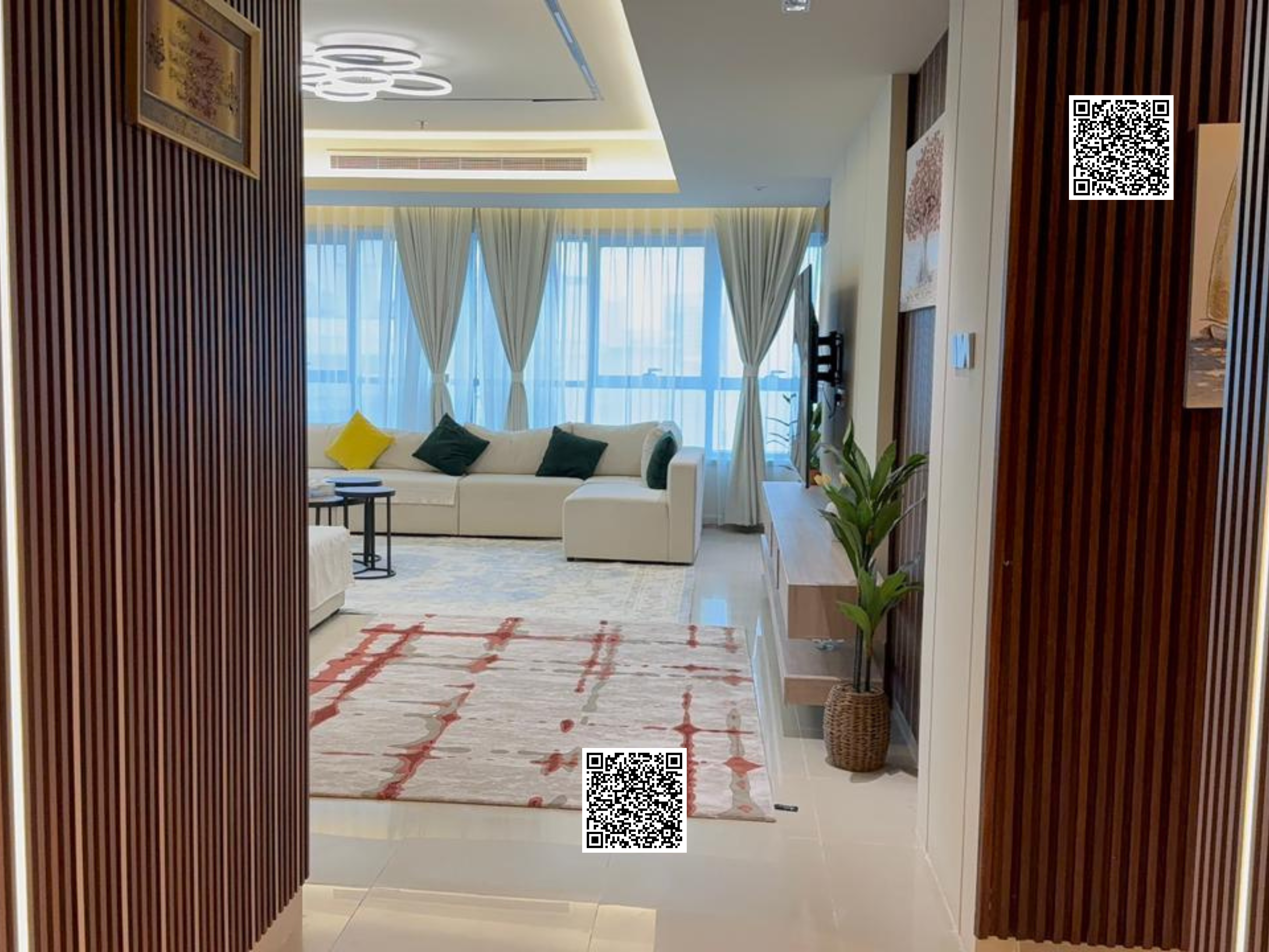 Charming 2 BR -Corniche Tower with Sea & City View